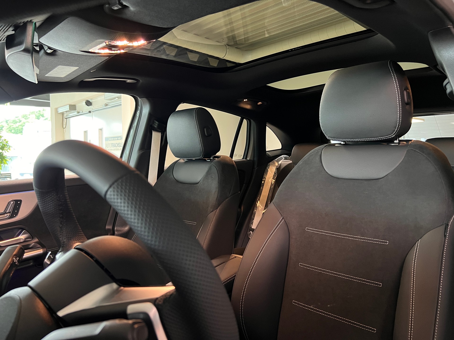 MERCEDES-BENZ GLA 250 4Matic 8G-DCT Swiss Star - 12