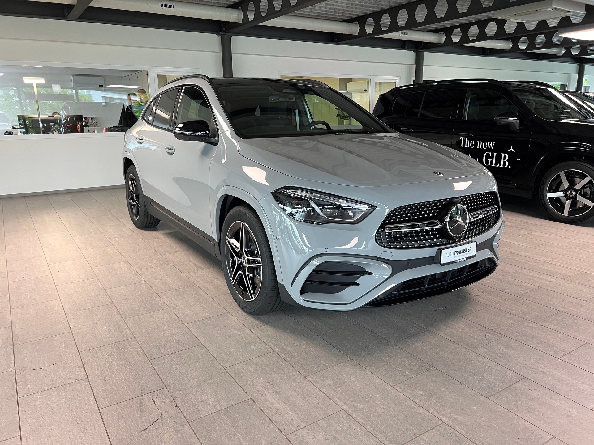 MERCEDES-BENZ GLA 250 4Matic 8G-DCT Swiss Star - 3
