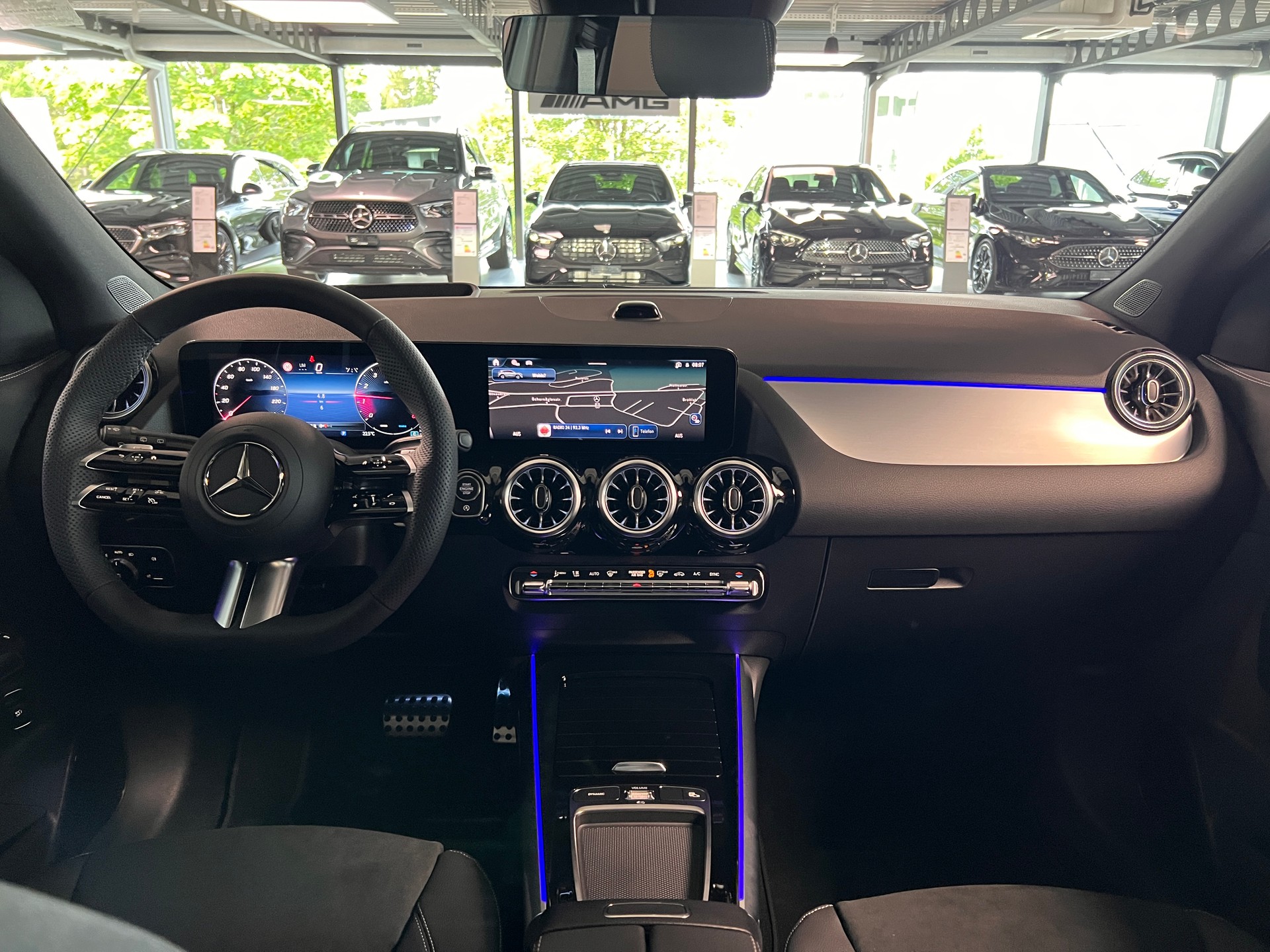 MERCEDES-BENZ GLA 250 4Matic 8G-DCT Swiss Star - 11