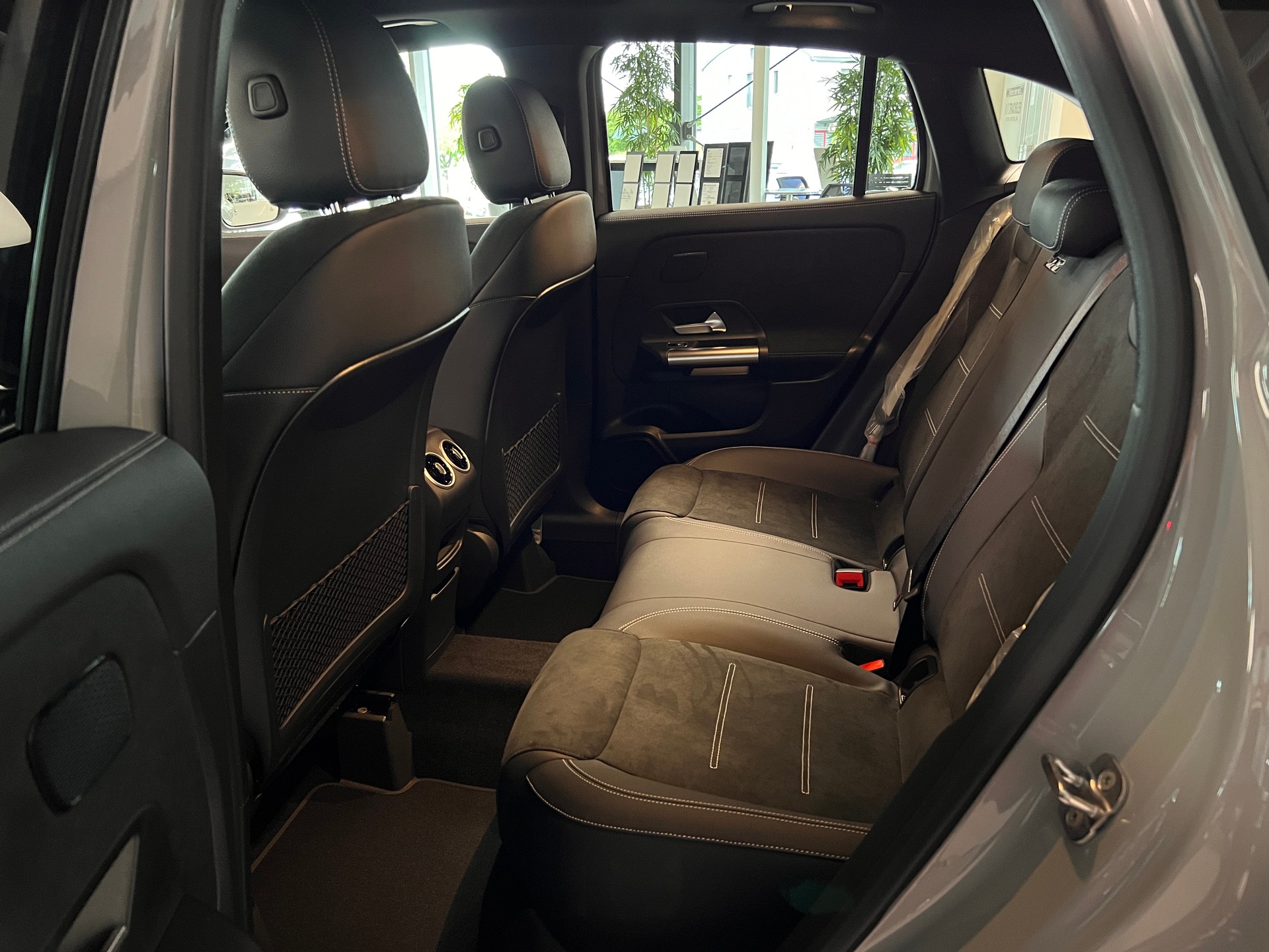 MERCEDES-BENZ GLA 250 4Matic 8G-DCT Swiss Star - 8