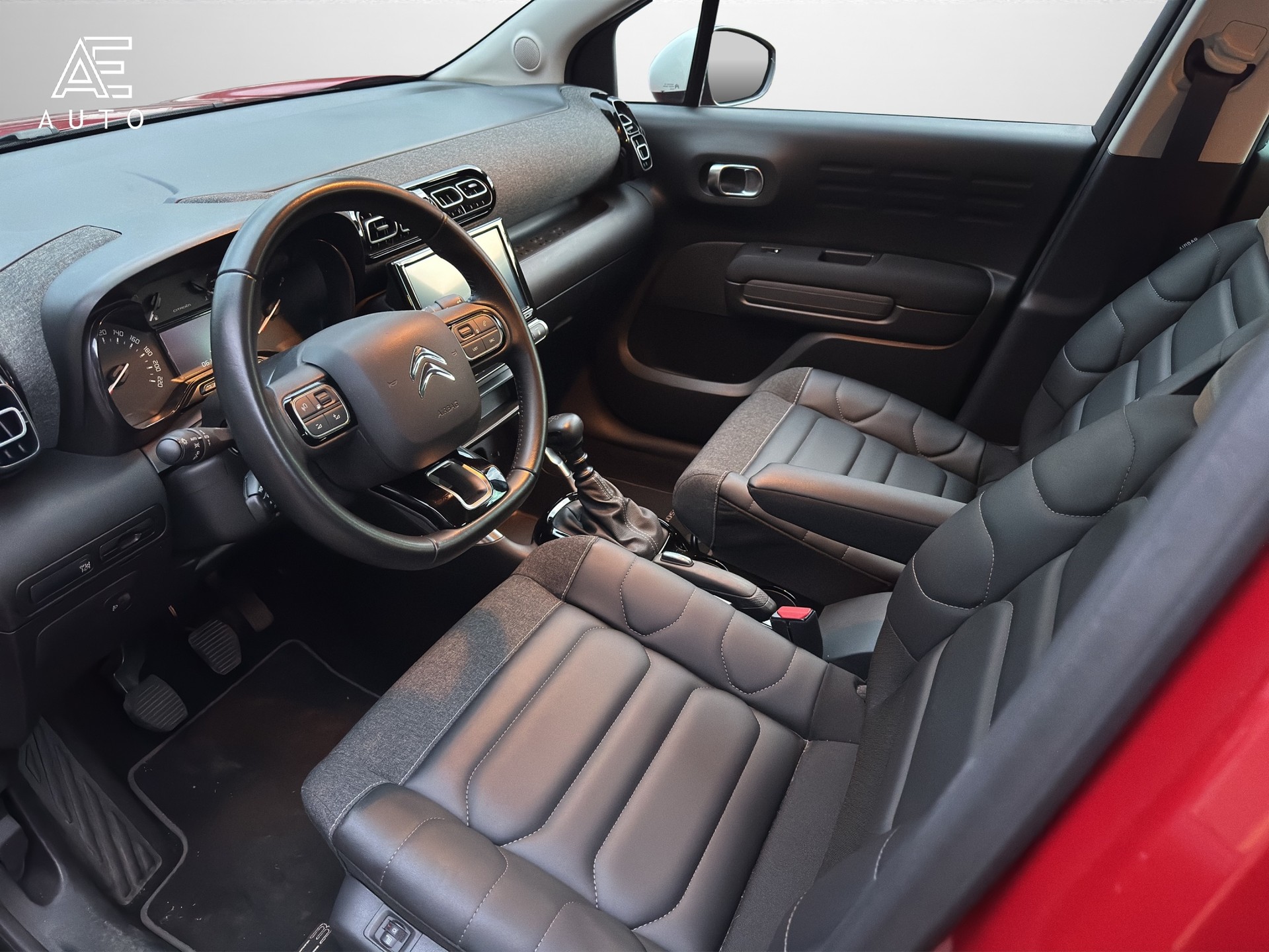 CITROEN C3 Aircross 1.2i PureTech Swiss Edition - 8