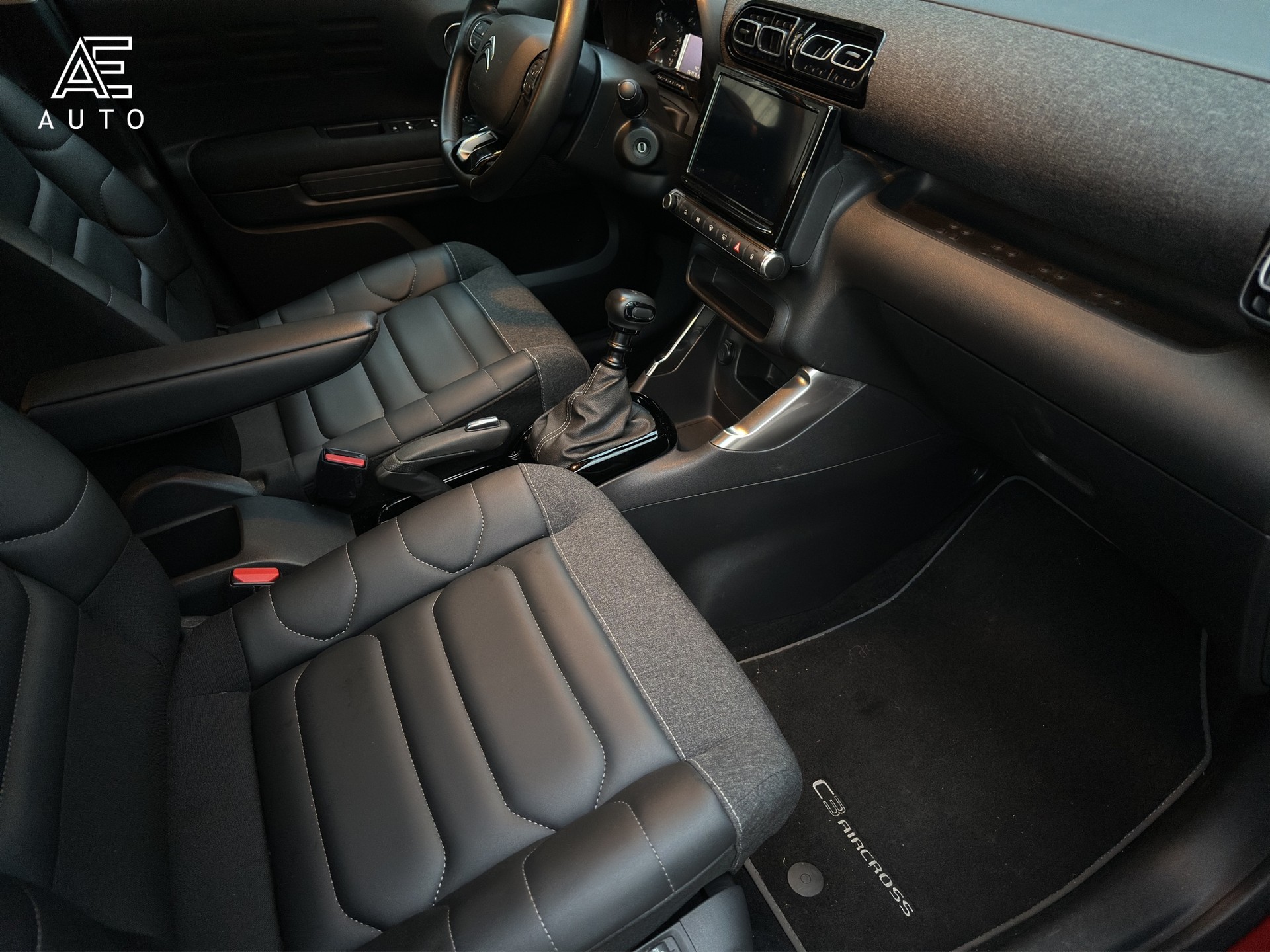 CITROEN C3 Aircross 1.2i PureTech Swiss Edition - 9