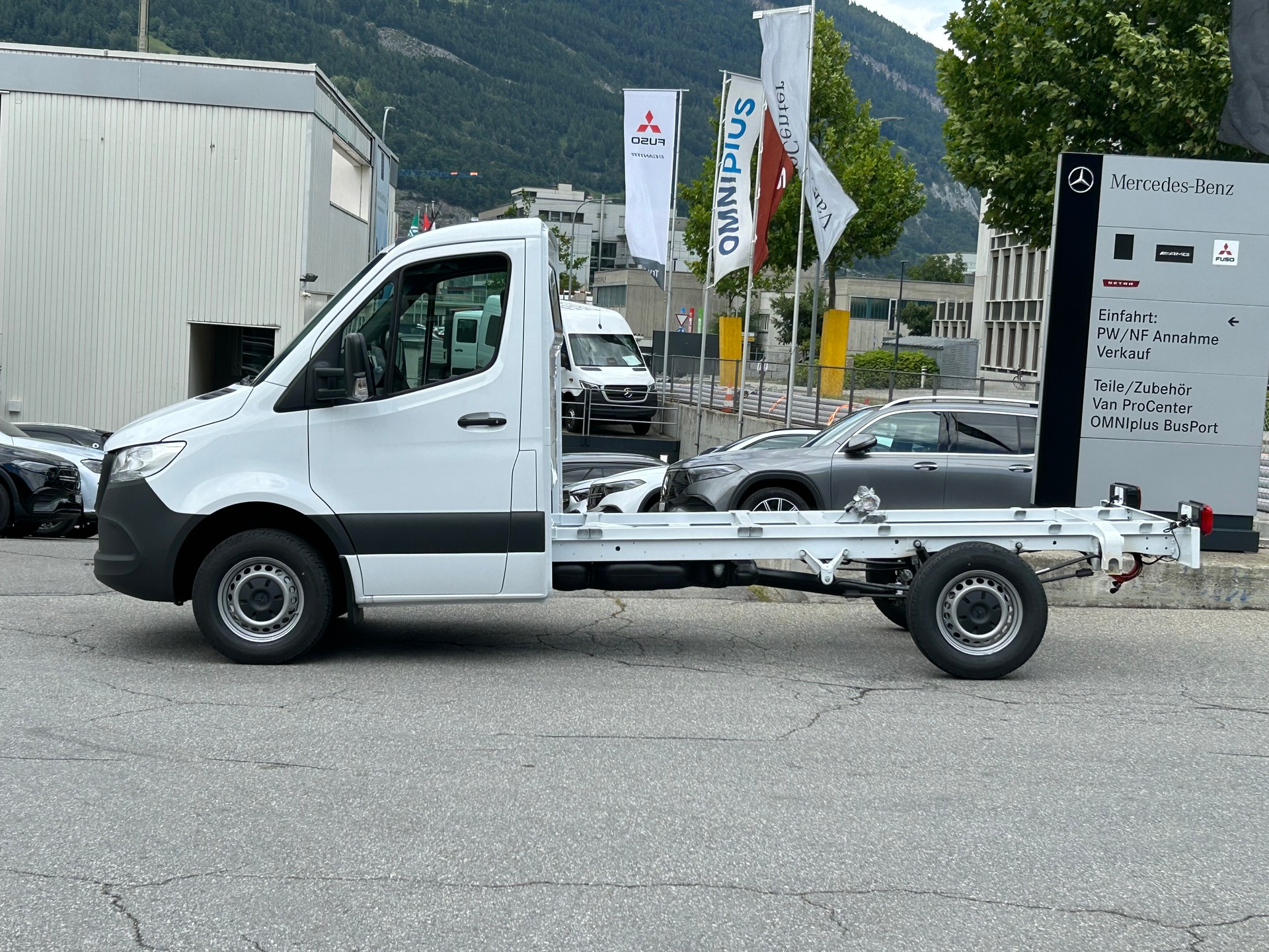 MERCEDES-BENZ Sprinter 317 CDI BASE CH Standard - 4