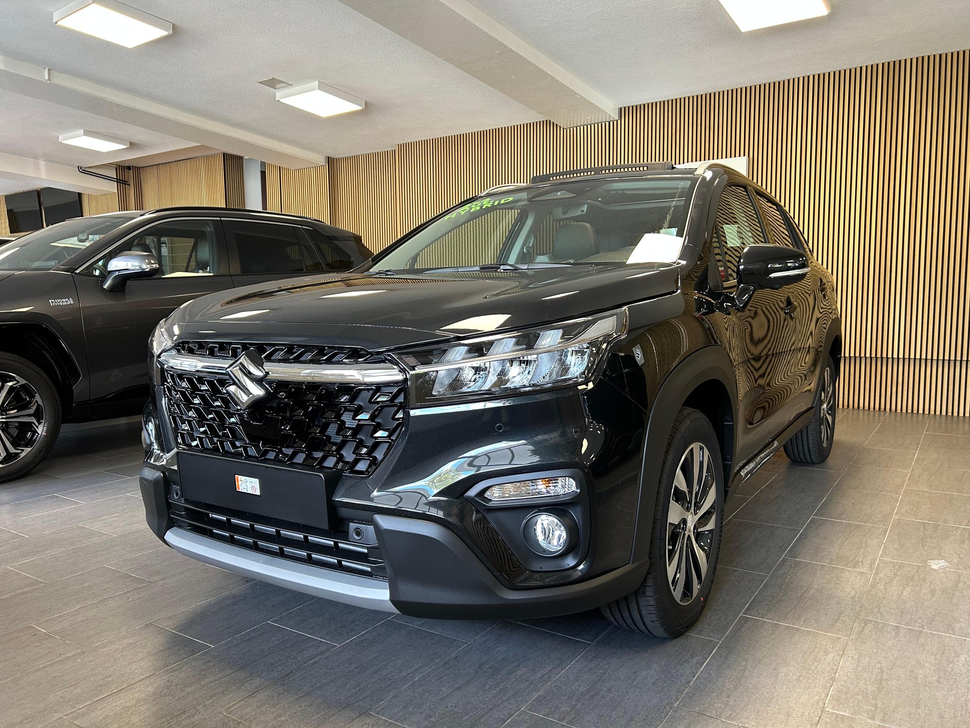 SUZUKI S-Cross 1.4 T Compact Top Hybrid 4x4 4 ROUES HIVER OFFERTES - 6