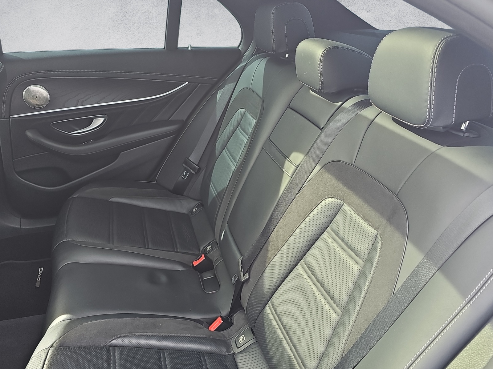 MERCEDES-BENZ AMG E 53 4Matic+ Speedshift 9G-TCT - 16