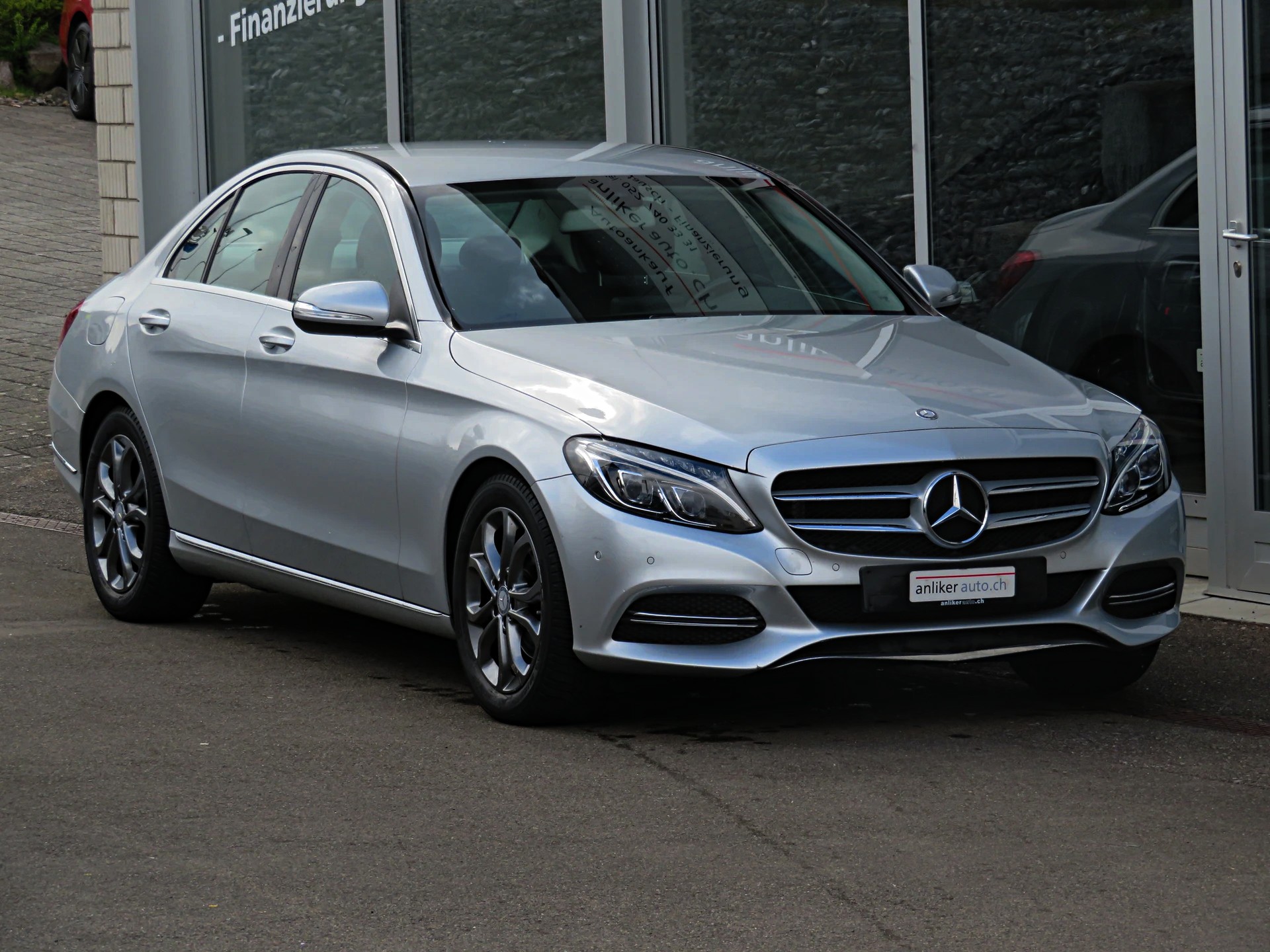 MERCEDES-BENZ C 220 BlueTEC Avantgarde 7G-Tronic