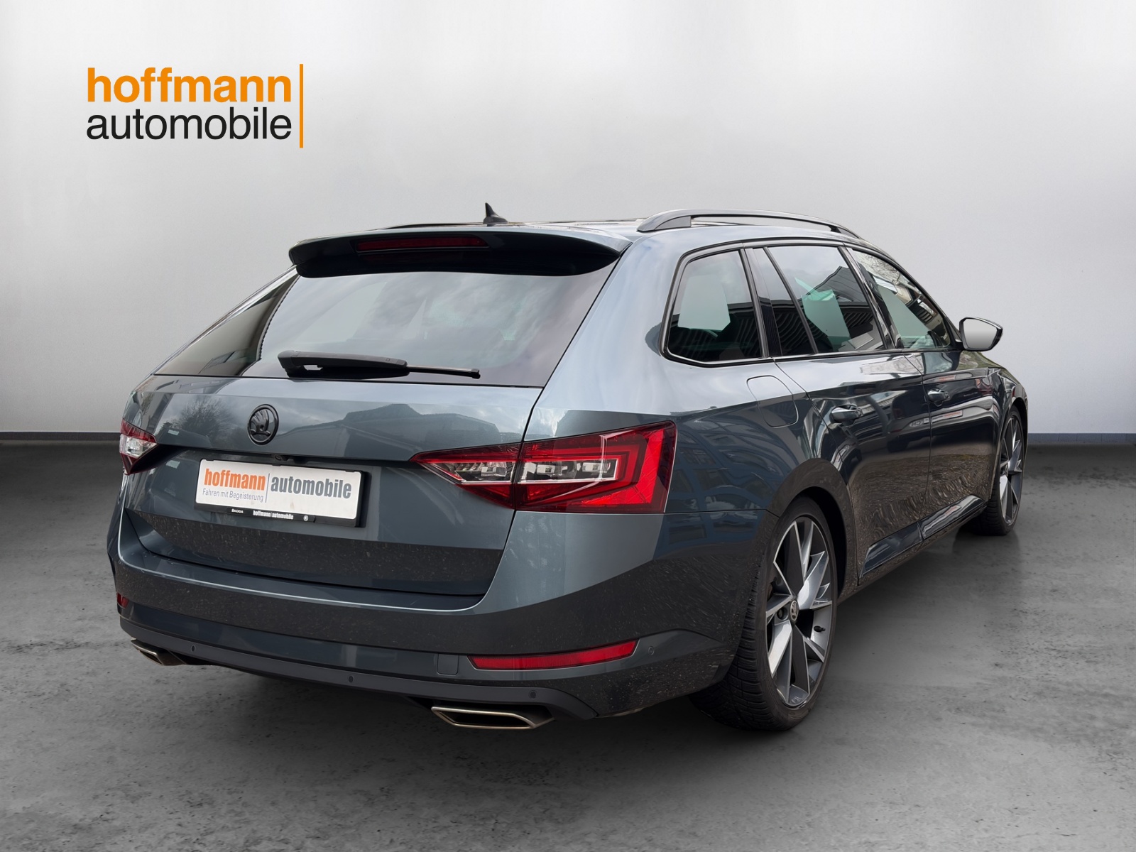 SKODA Superb Combi 2.0 TSI SportLine+ DSG 4x4 - 4