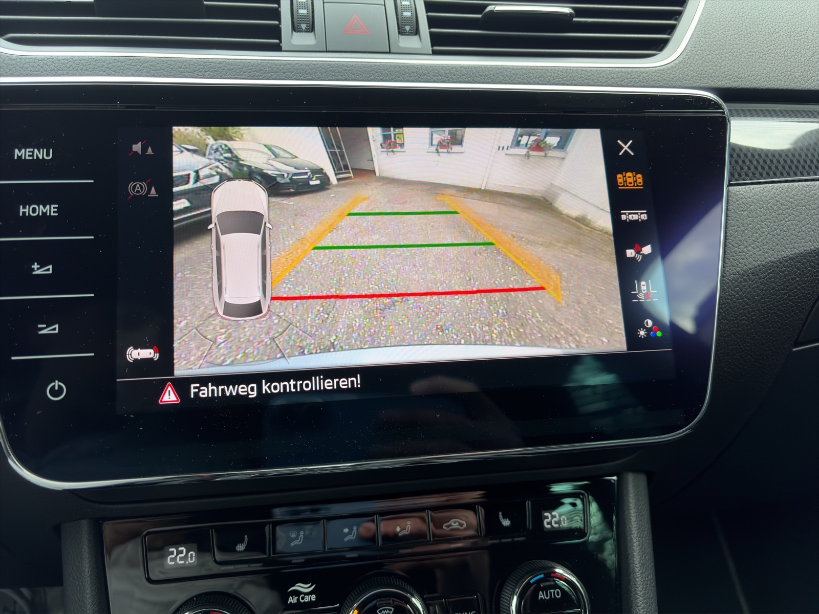 SKODA Superb Combi 2.0 TSI SportLine+ DSG 4x4 - 14