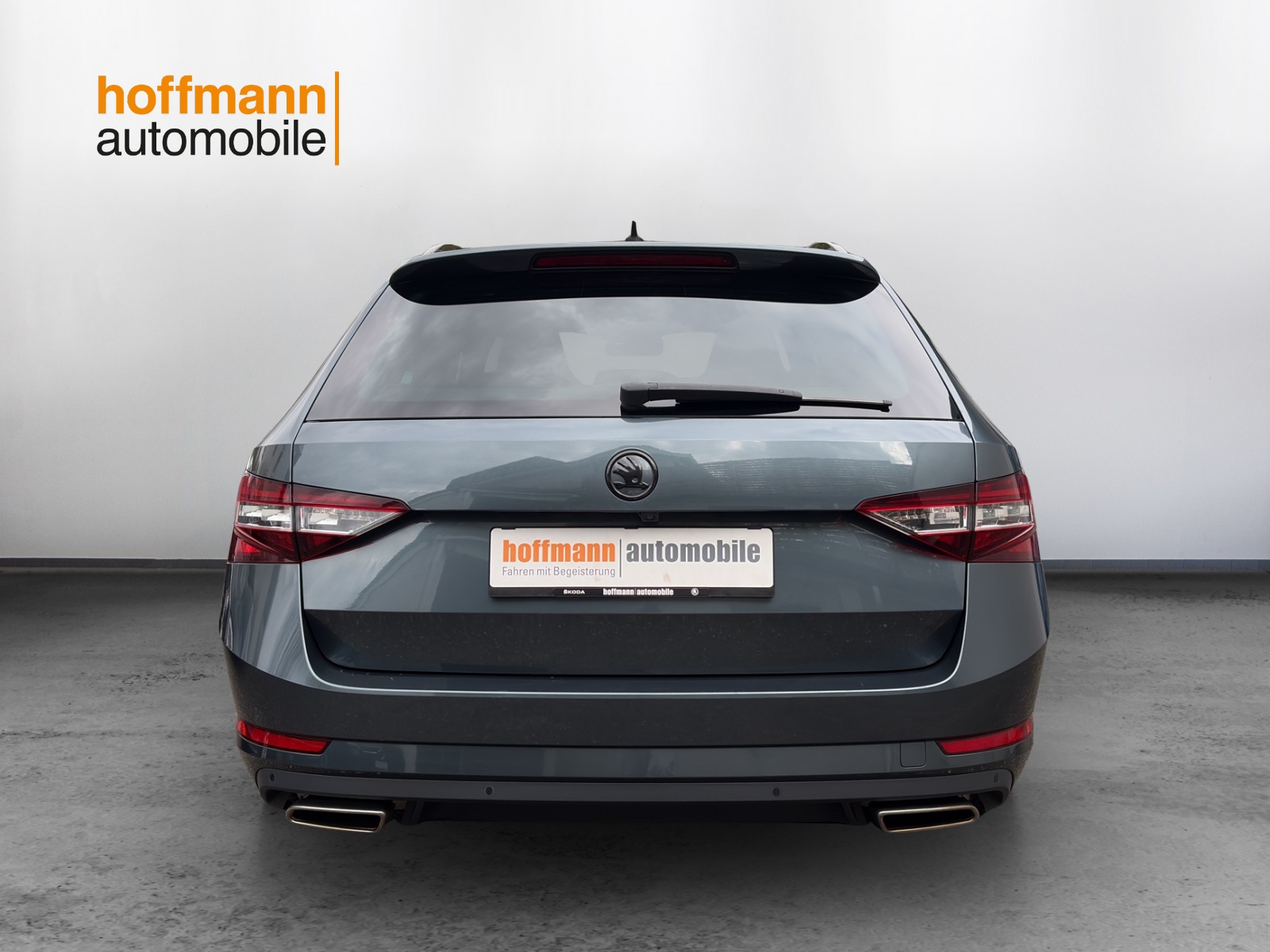 SKODA Superb Combi 2.0 TSI SportLine+ DSG 4x4 - 5