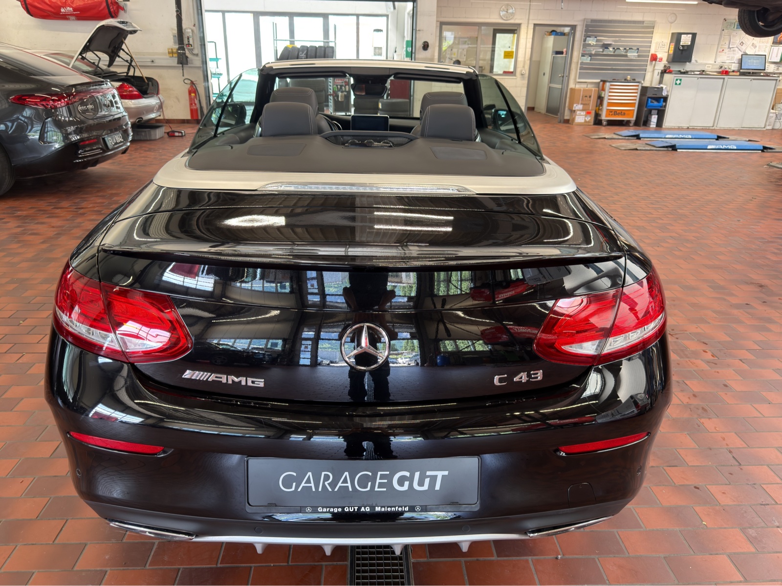MERCEDES-BENZ C 43 AMG 4Matic - 27