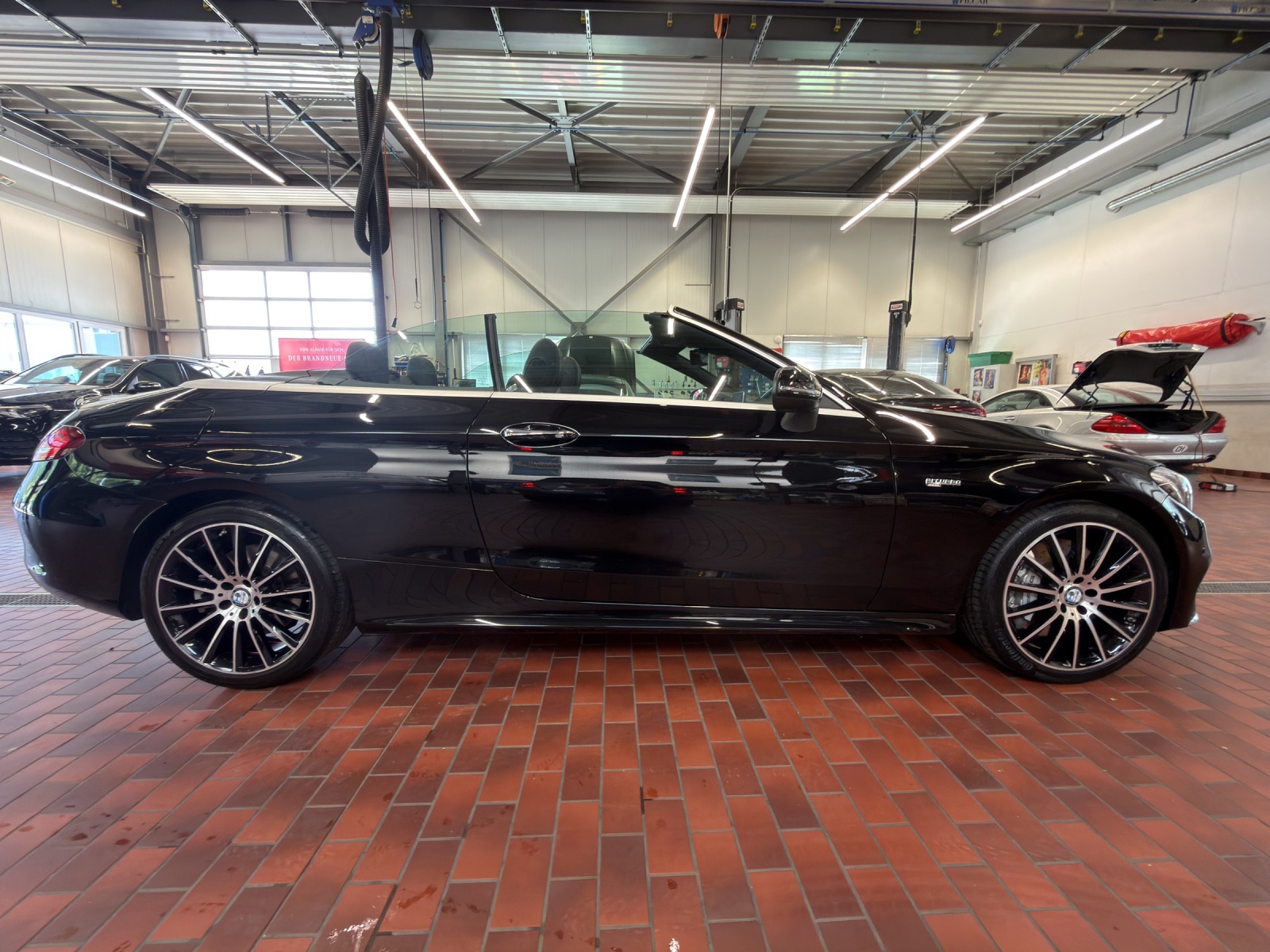 MERCEDES-BENZ C 43 AMG 4Matic - 26