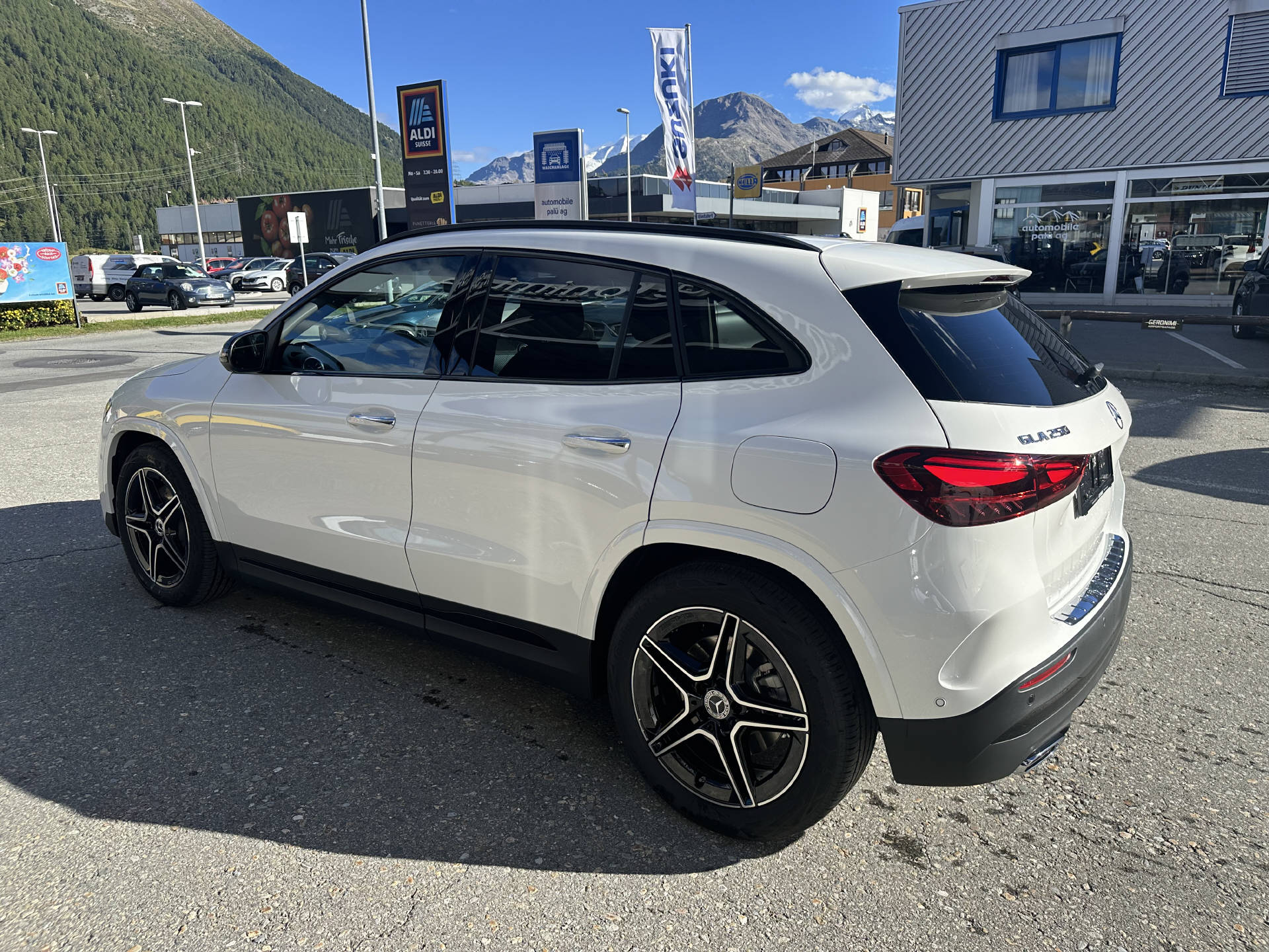 MERCEDES-BENZ GLA 250 Swiss Star AMG Line 4matic - 7