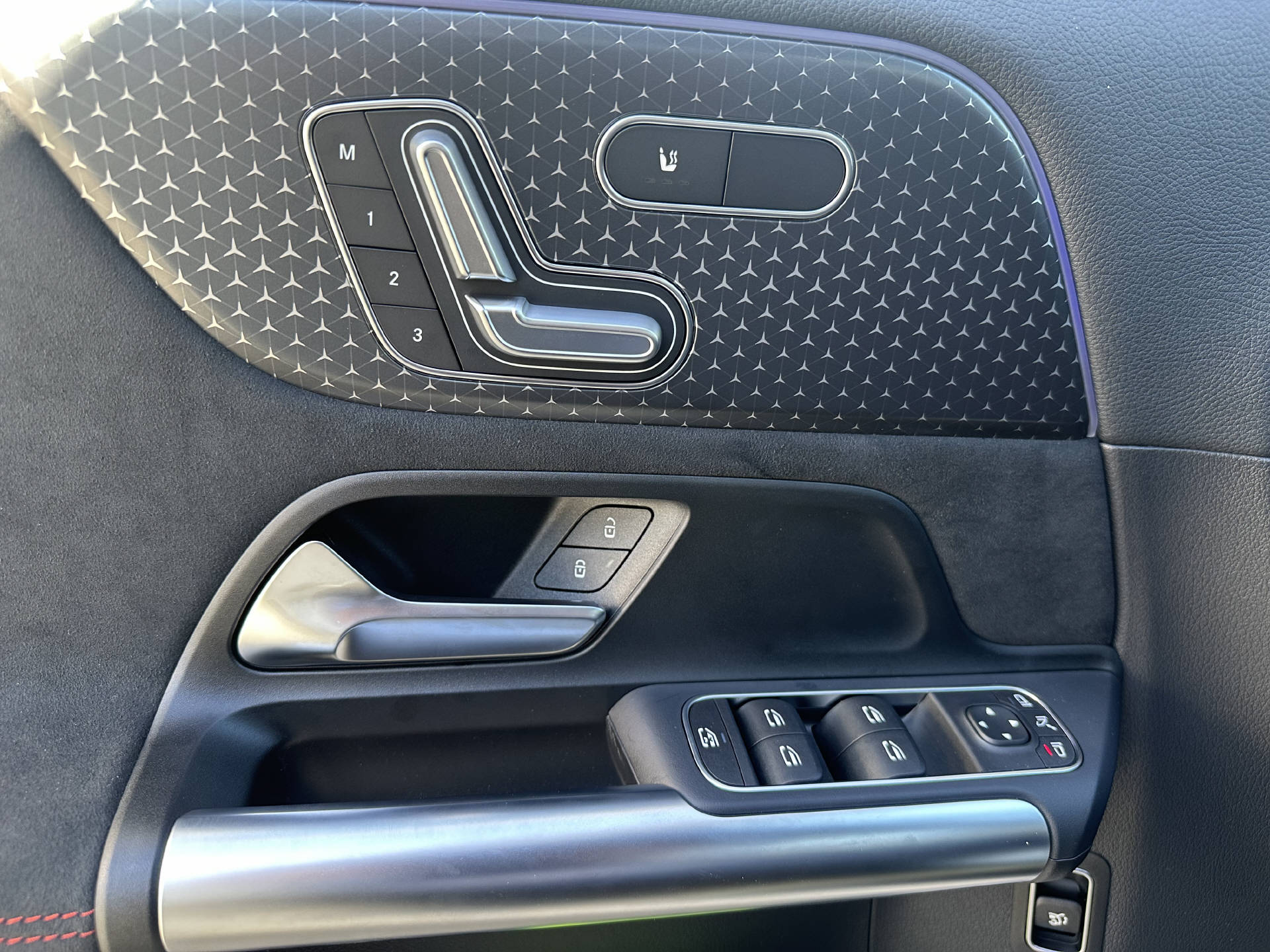 MERCEDES-BENZ GLA 250 Swiss Star AMG Line 4matic - 15