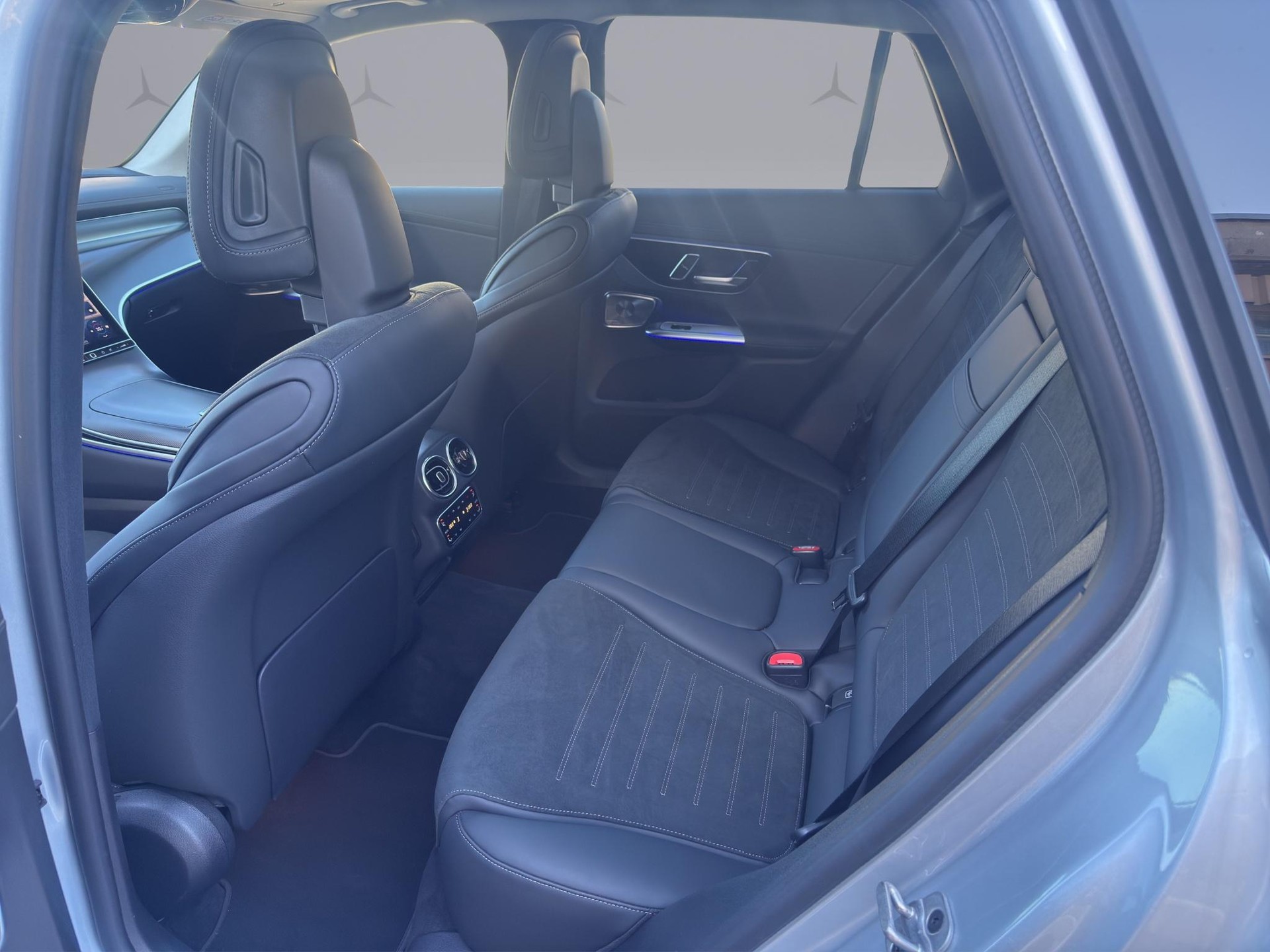 MERCEDES-BENZ GLC 220 d AMG Line 4matic - 12