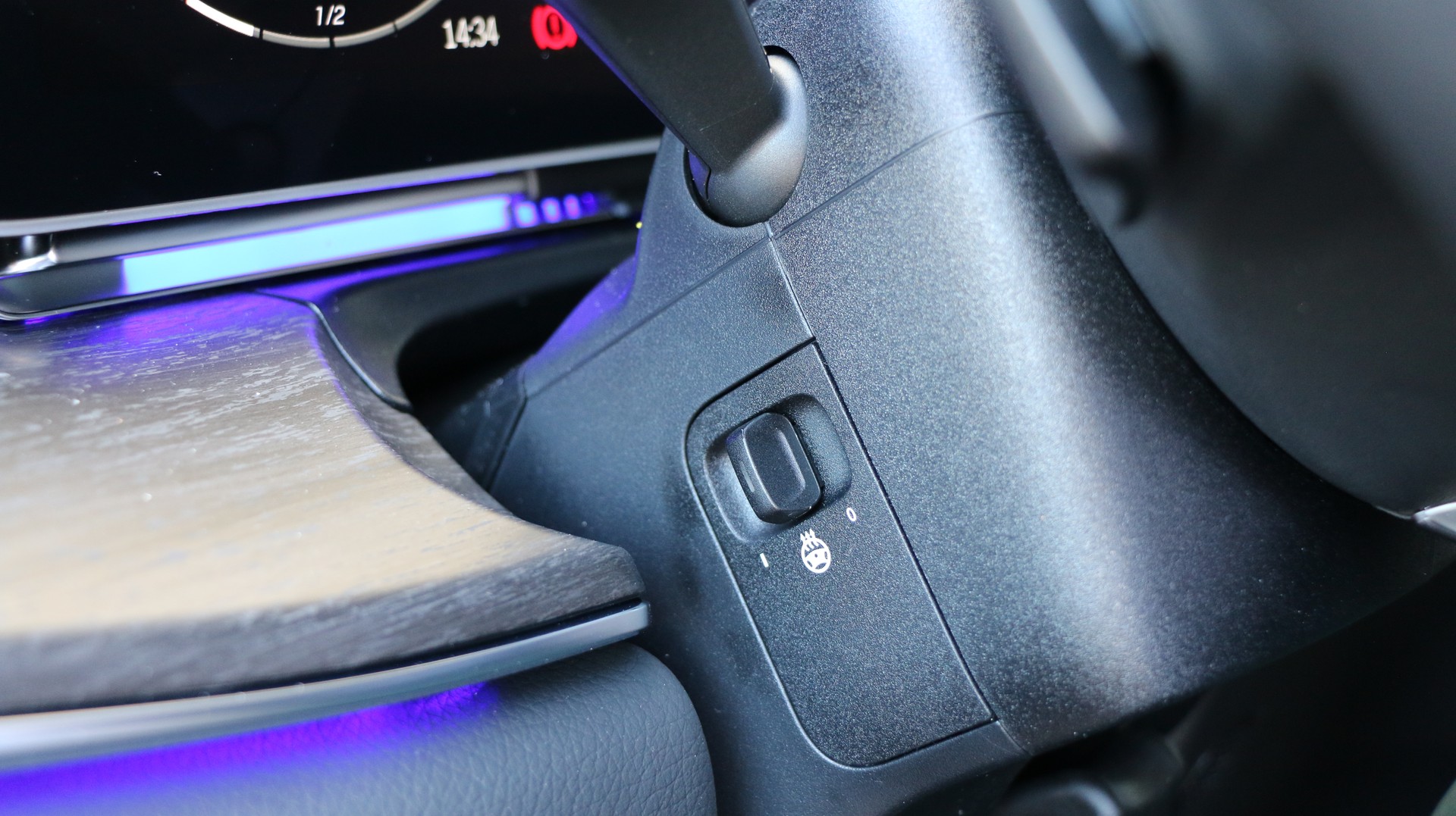 MERCEDES-BENZ V 300 d EXCLUSIVE Swiss Edition - 23