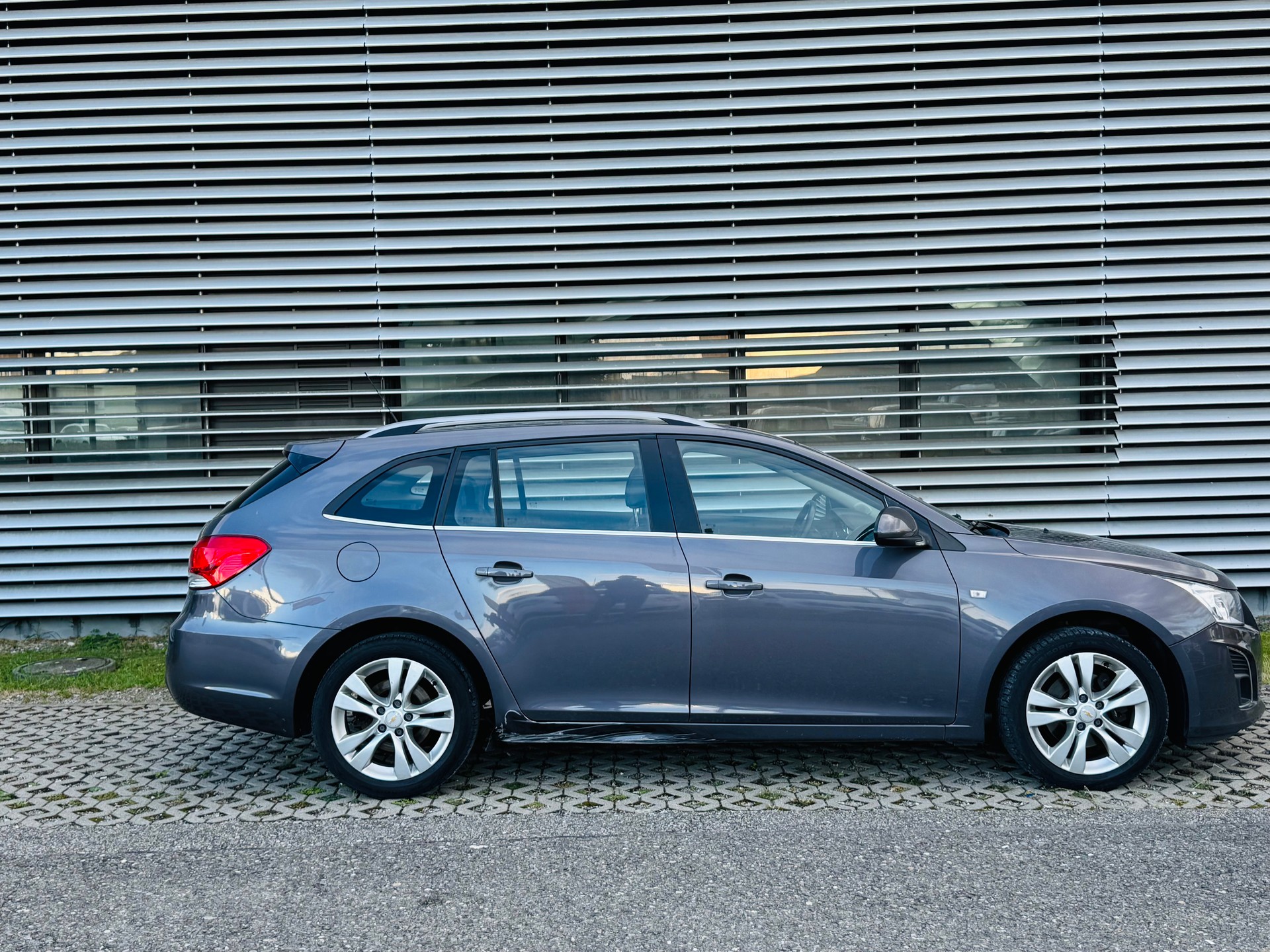CHEVROLET Cruze Station Wagon 1.7 VCDi LTZ - 5