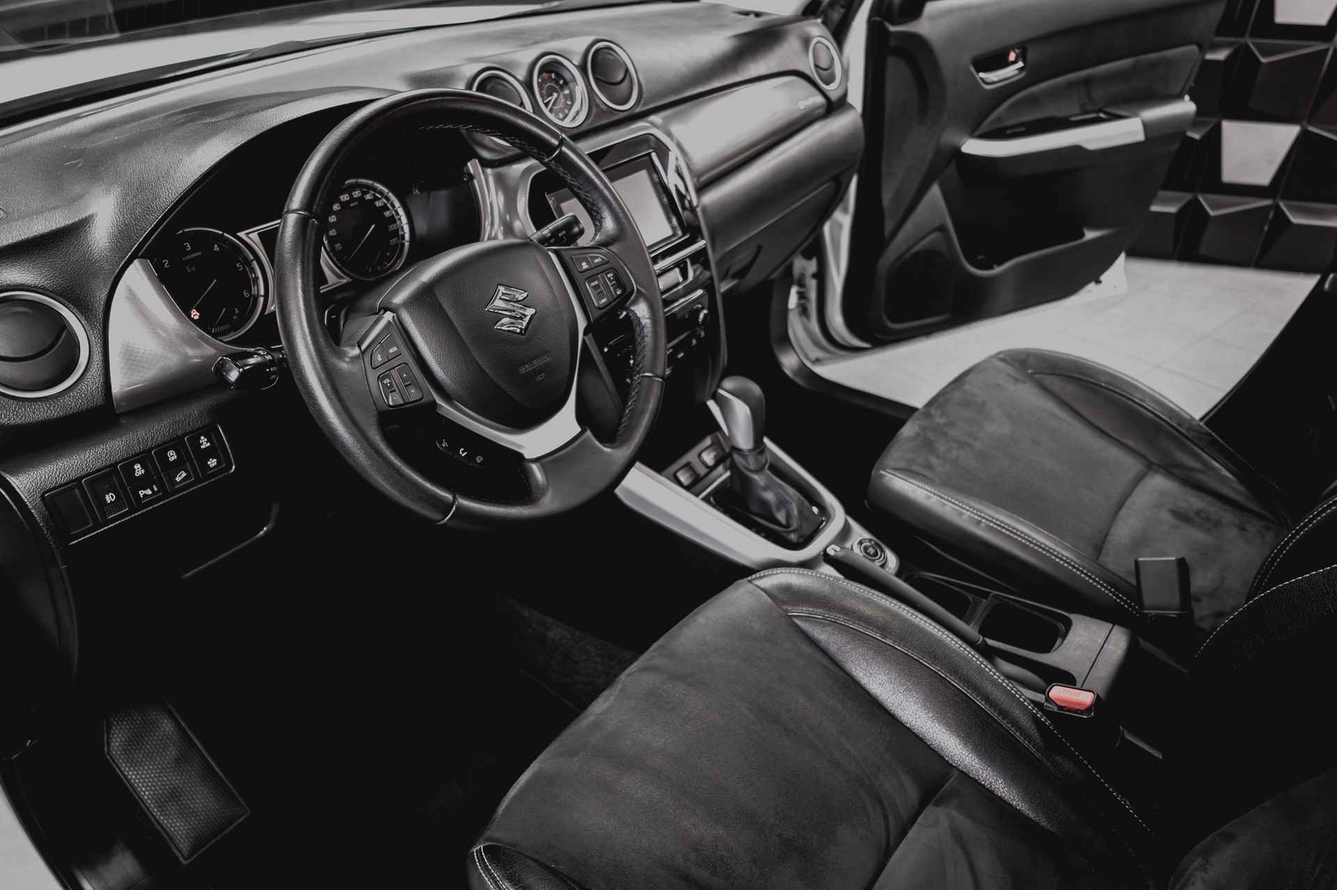 SUZUKI SUZUKI Vitara 1.6 VVT Sergio Cellano Top 4x4 - 9