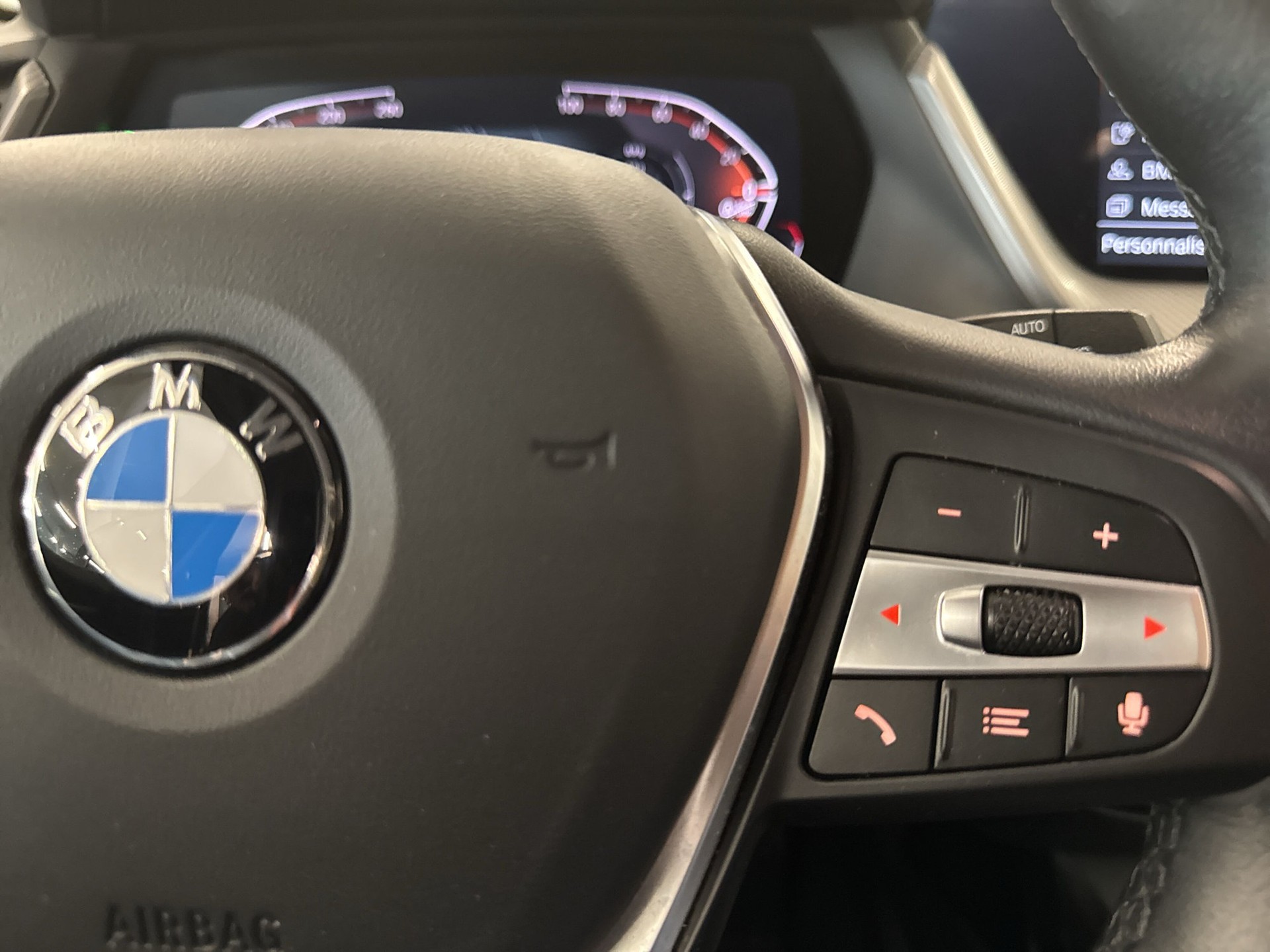 BMW 118i Sport Line Steptronic - 16