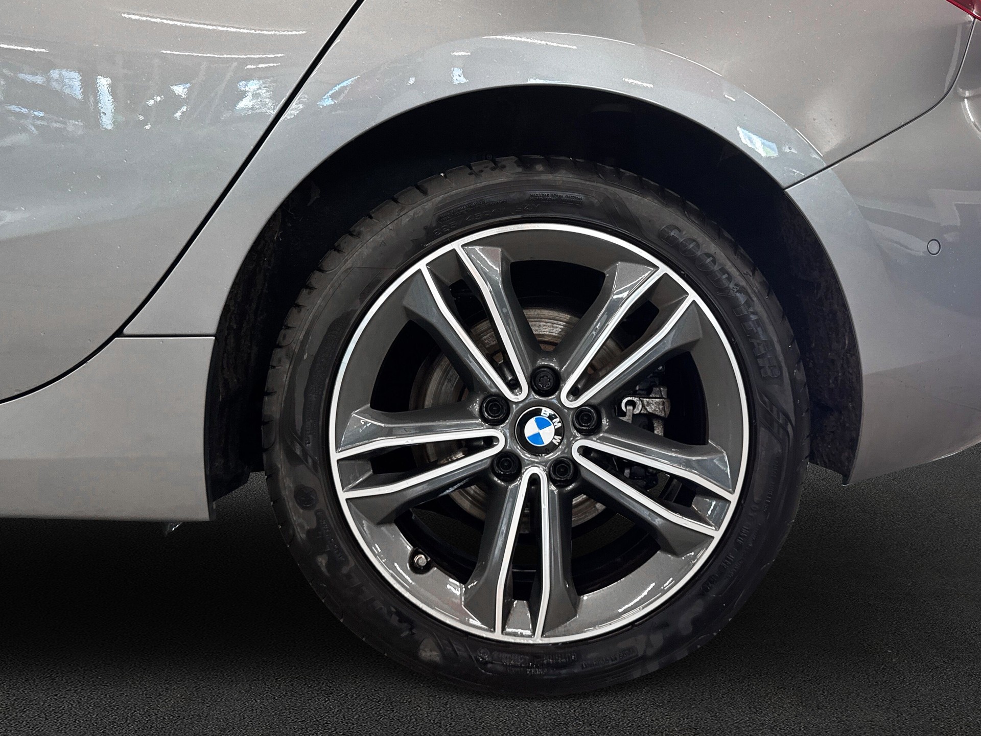 BMW 118i Sport Line Steptronic - 9