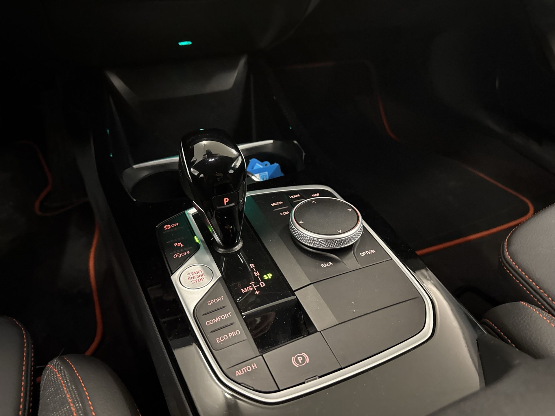 BMW 118i Sport Line Steptronic - 13