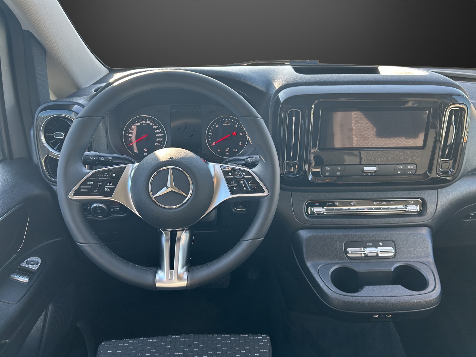 MERCEDES-BENZ Vito 116 CDI Lang Select Tourer 4Matic 9G-Tronic - 9