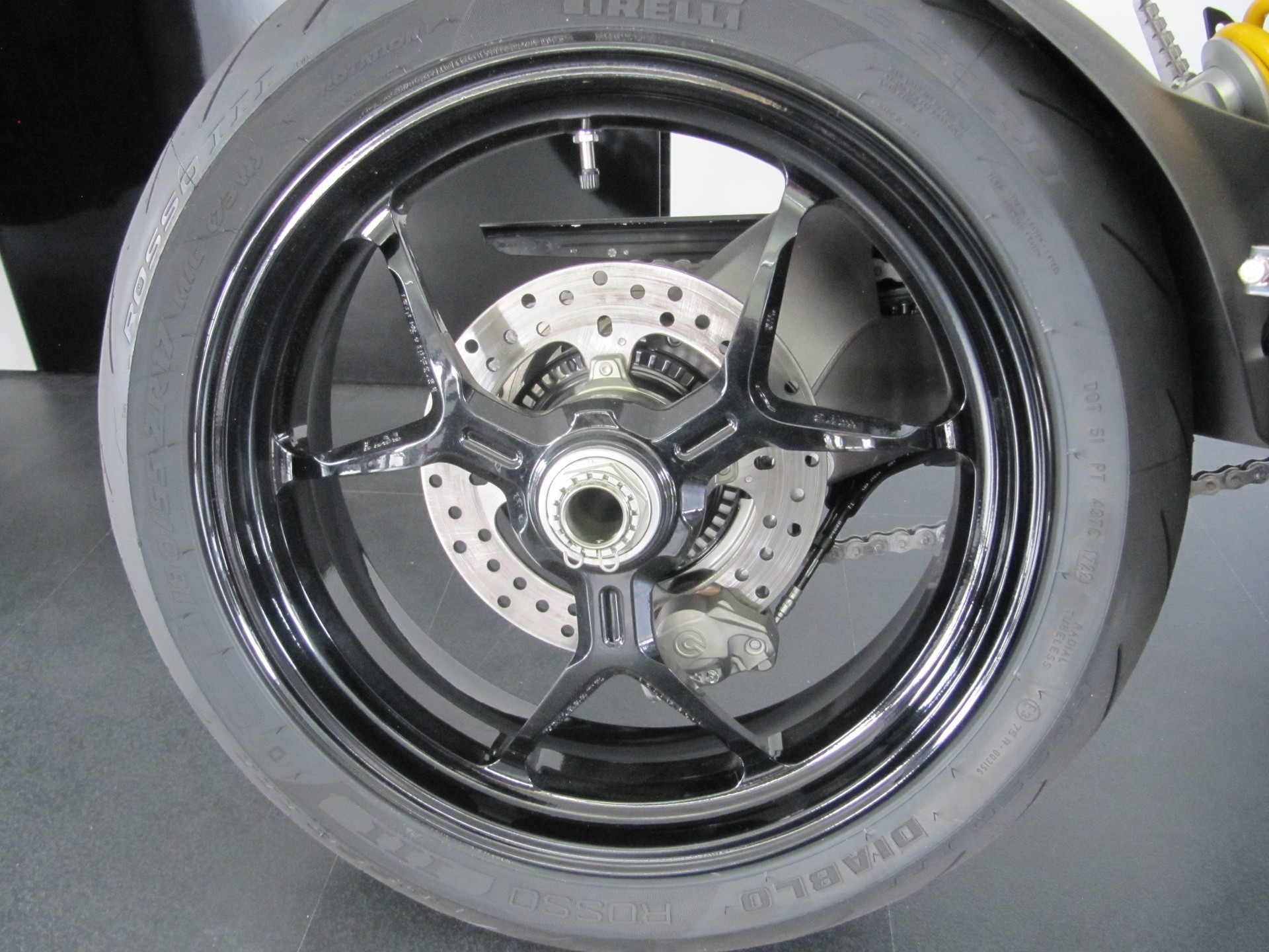 DUCATI Hypermotard 950 - 4