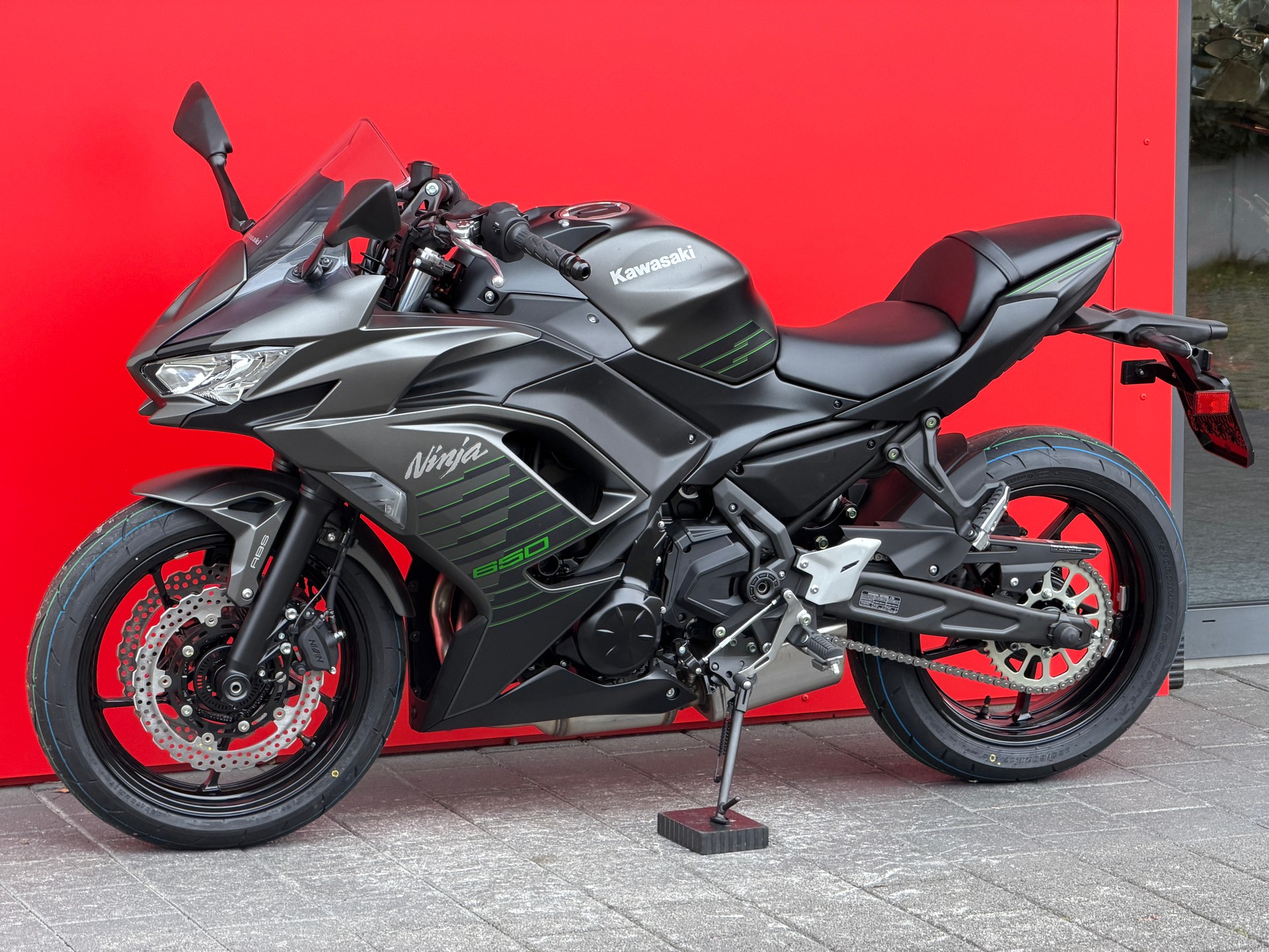 KAWASAKI Ninja 650 - 11