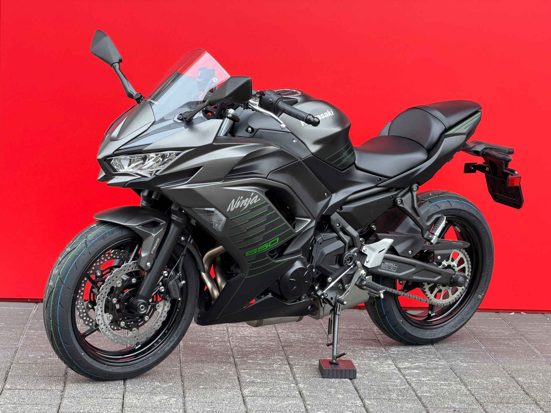 KAWASAKI Ninja 650 - 13