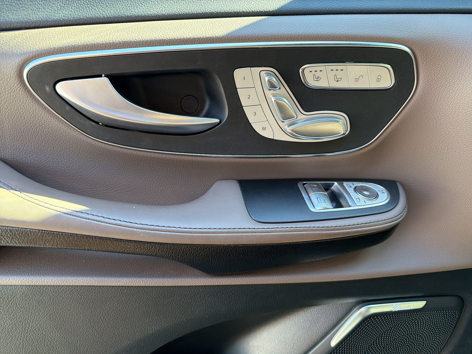 MERCEDES-BENZ V 300 d Swiss Edition AMG-Line L 4M - 12