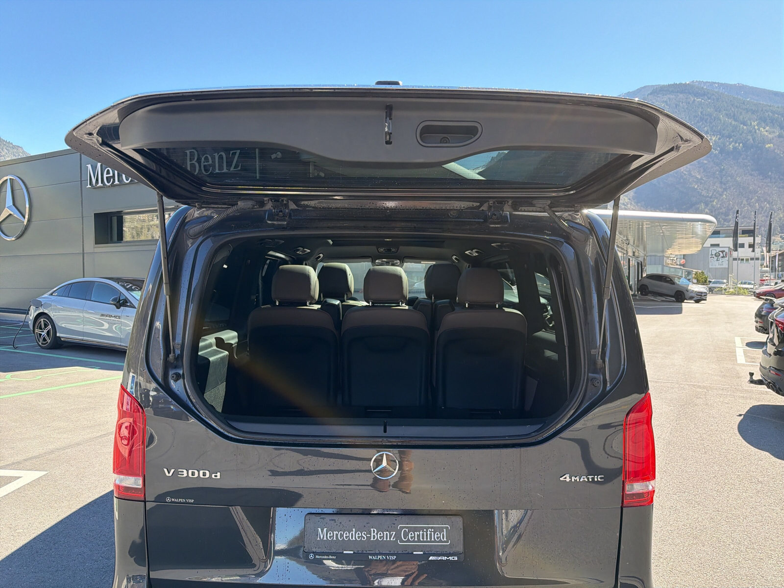 MERCEDES-BENZ V 300 d Swiss Edition AMG-Line L 4M - 25