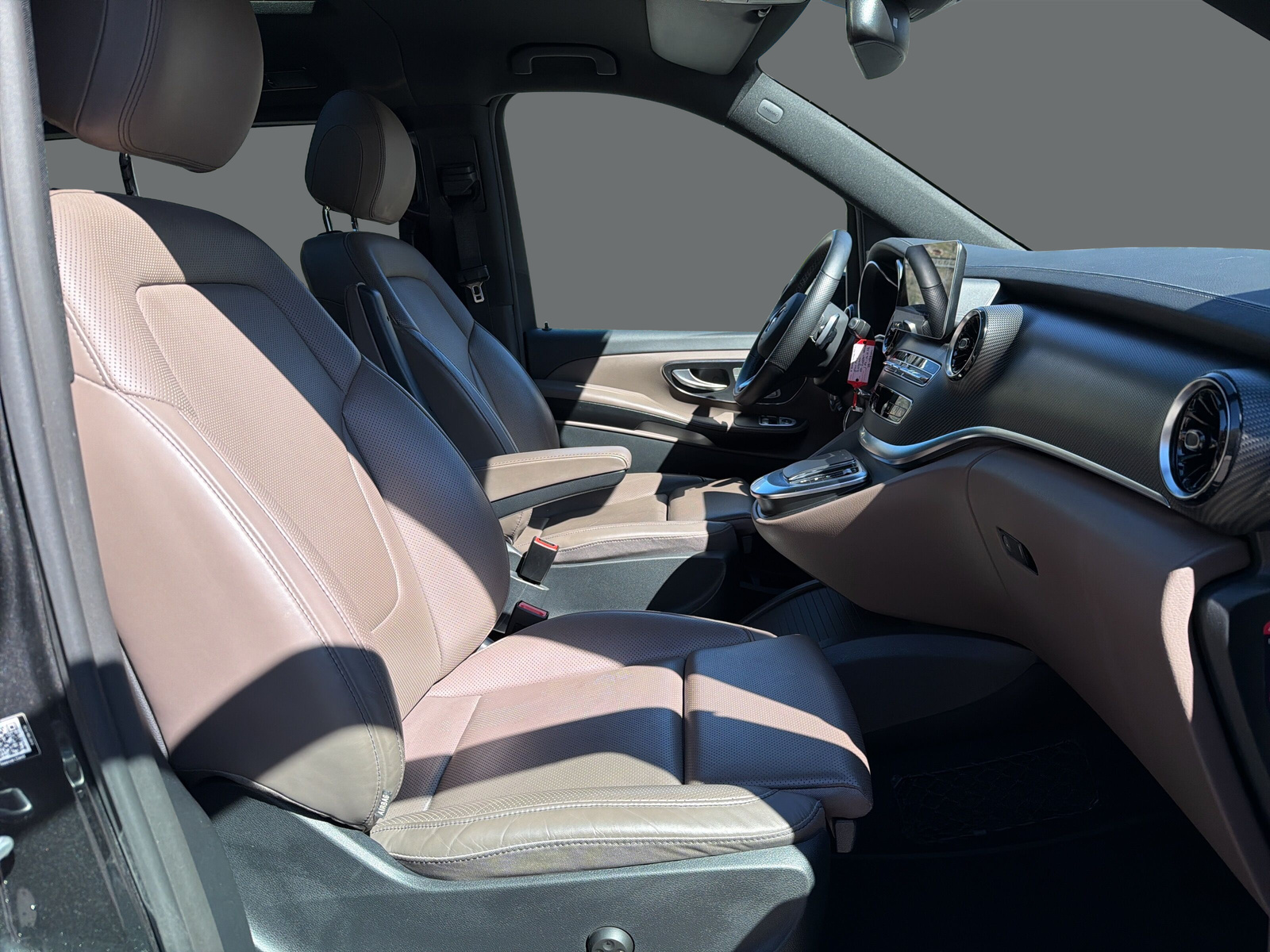 MERCEDES-BENZ V 300 d Swiss Edition AMG-Line L 4M - 18