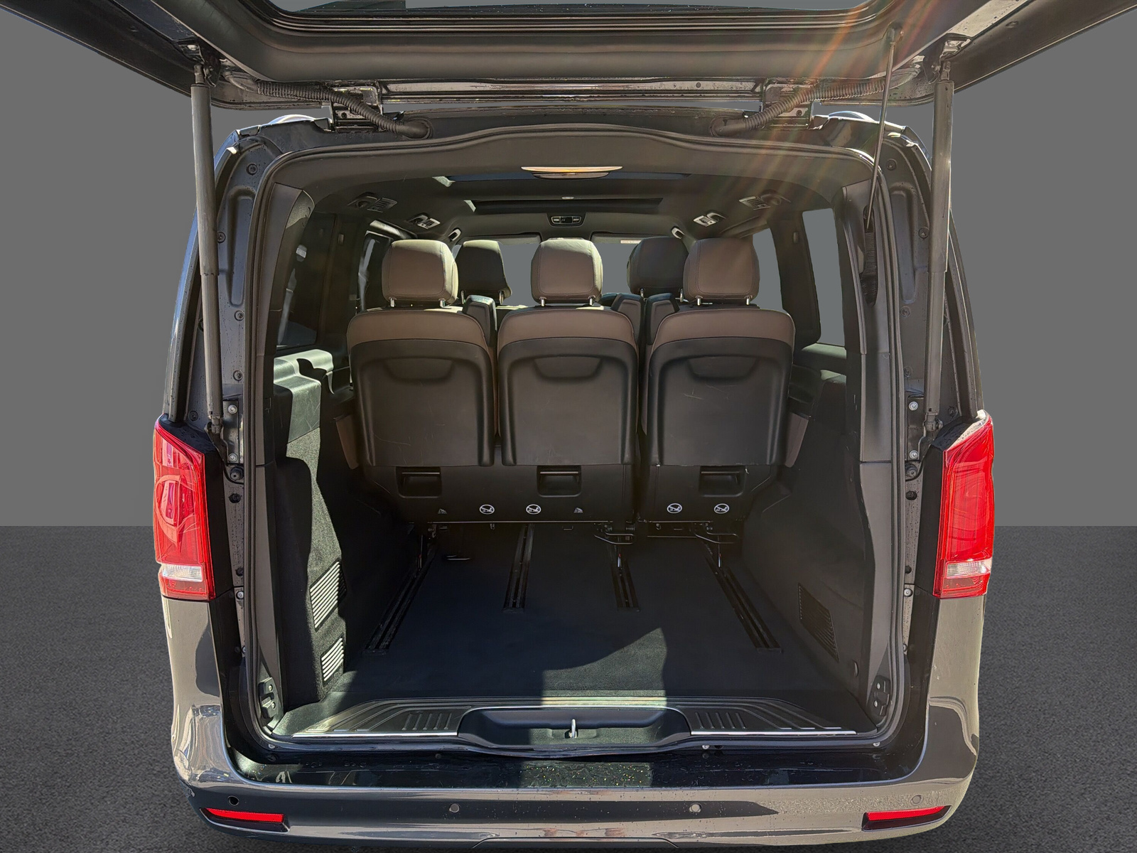 MERCEDES-BENZ V 300 d Swiss Edition AMG-Line L 4M - 20