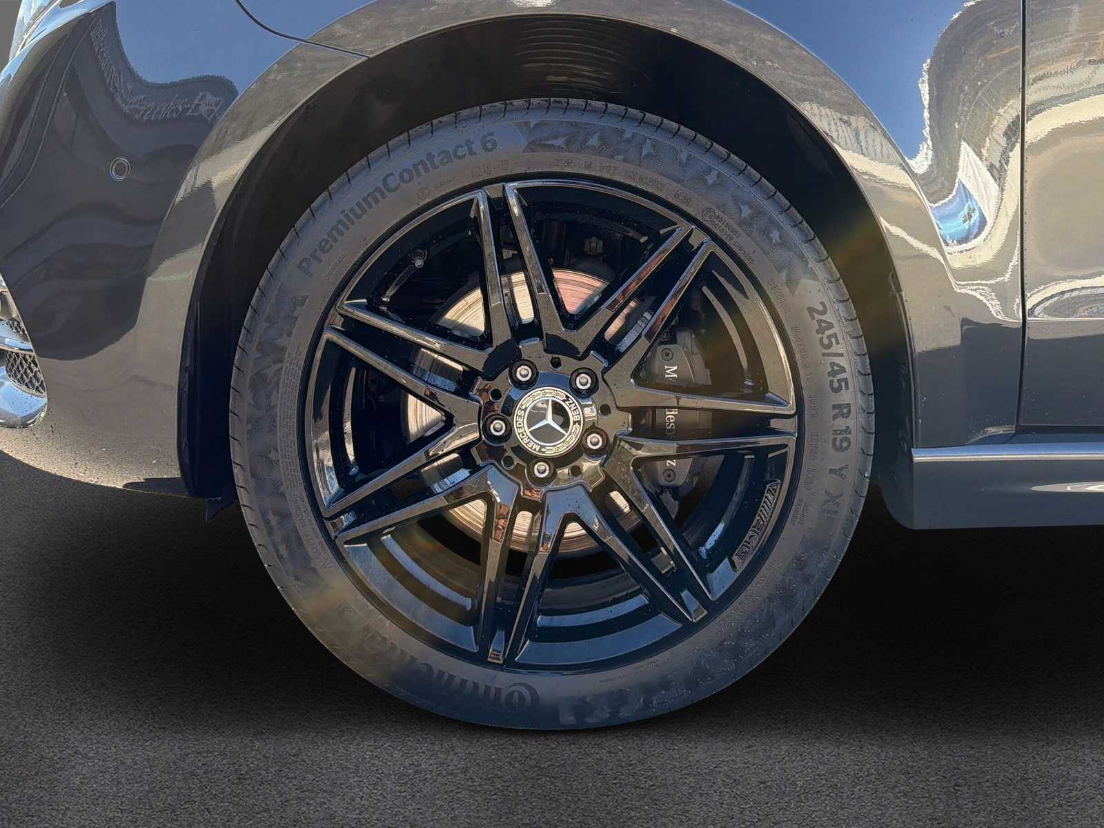 MERCEDES-BENZ V 300 d Swiss Edition AMG-Line L 4M - 21