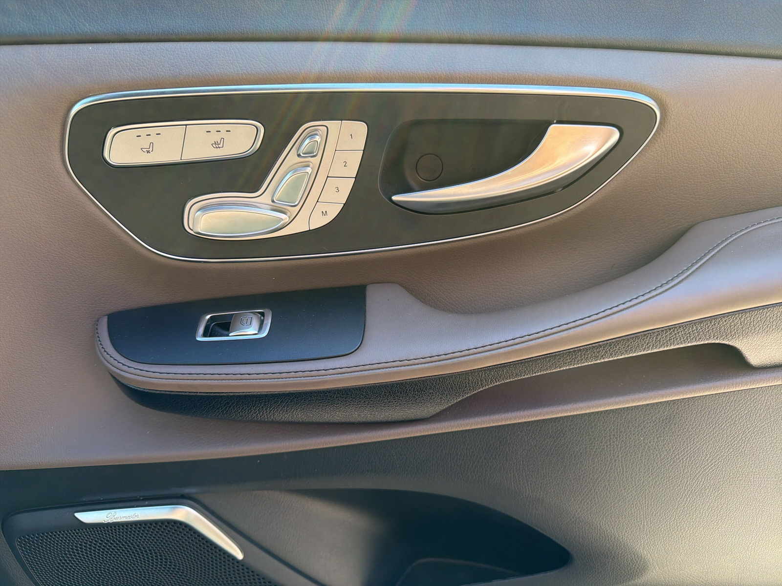 MERCEDES-BENZ V 300 d Swiss Edition AMG-Line L 4M - 17