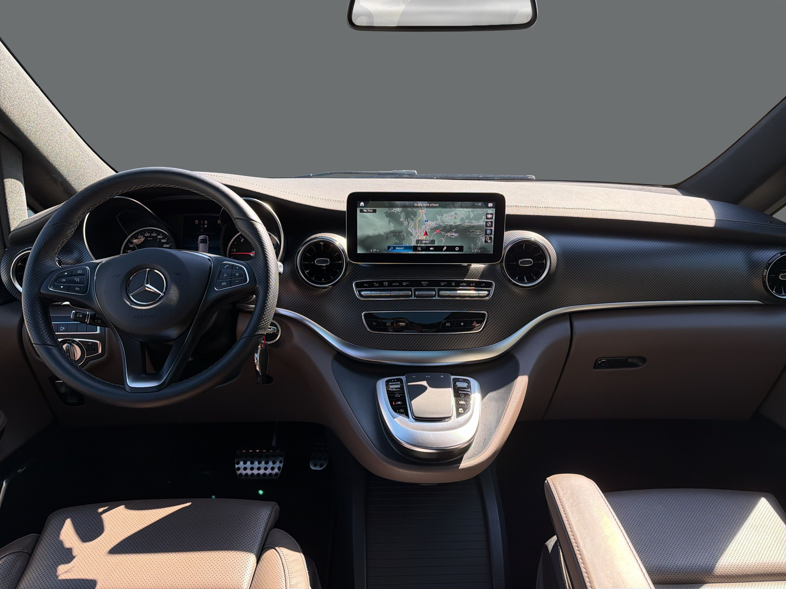 MERCEDES-BENZ V 300 d Swiss Edition AMG-Line L 4M - 13