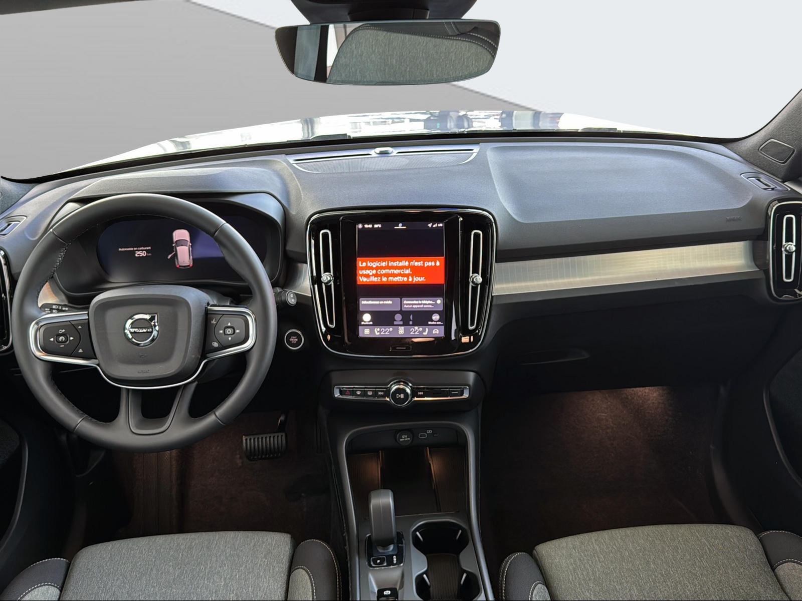 VOLVO XC40 B3 Benzin Mild Hybrid Xcite DCT - 16