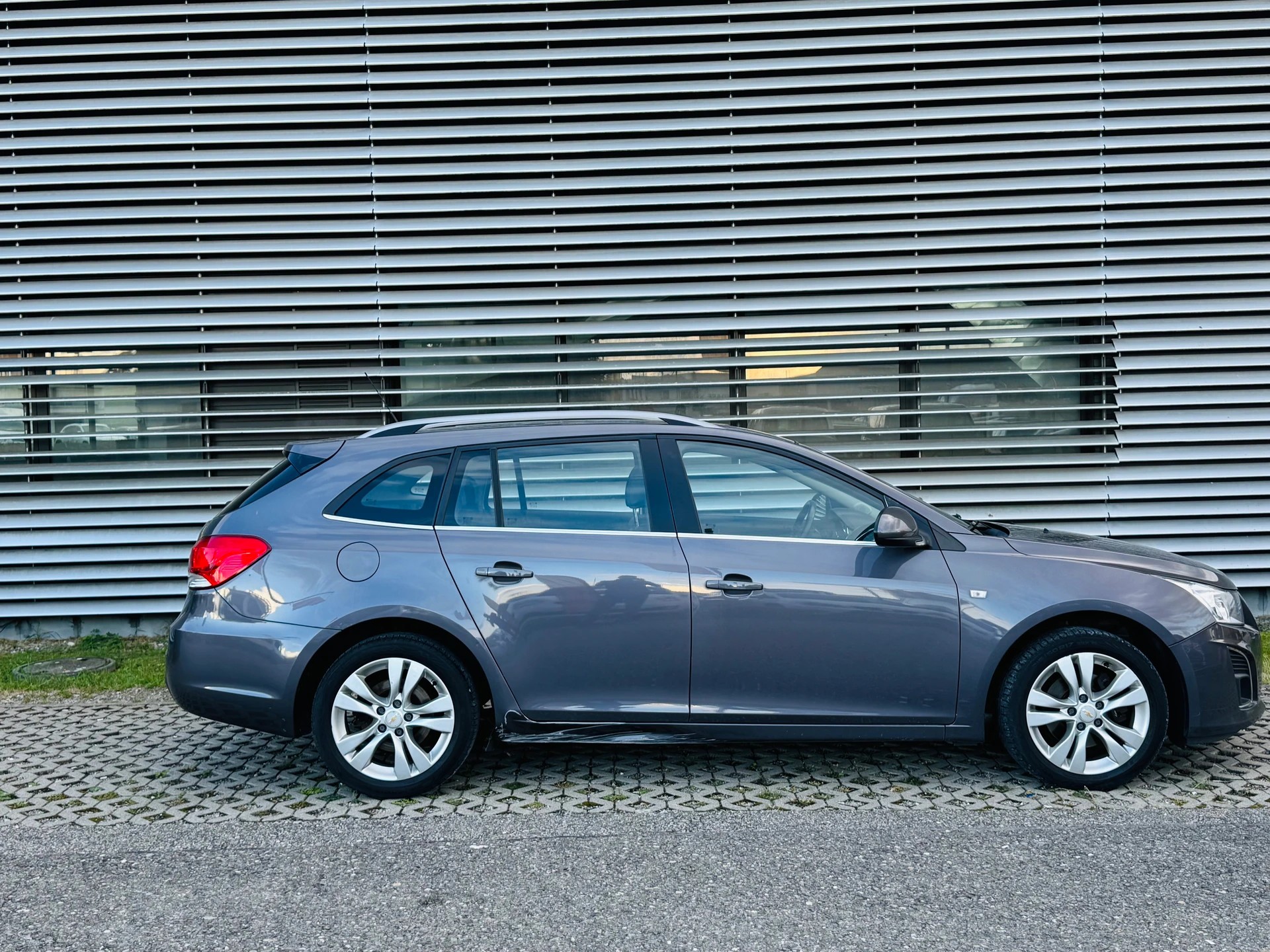 CHEVROLET Cruze Station Wagon 1.7 VCDi LTZ - 6