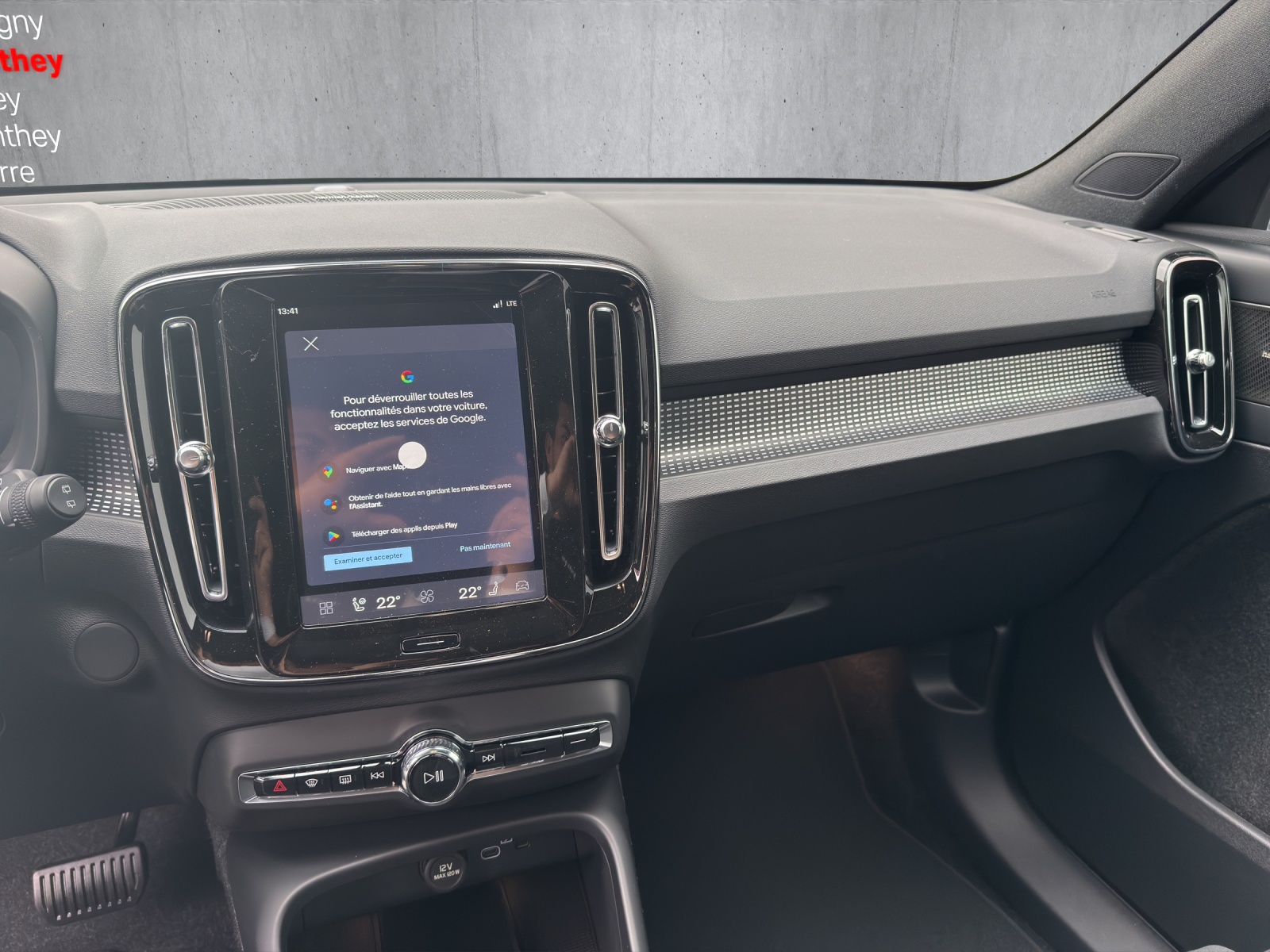 VOLVO EX40 82kWh Twin Motor AWD Ultra - 12