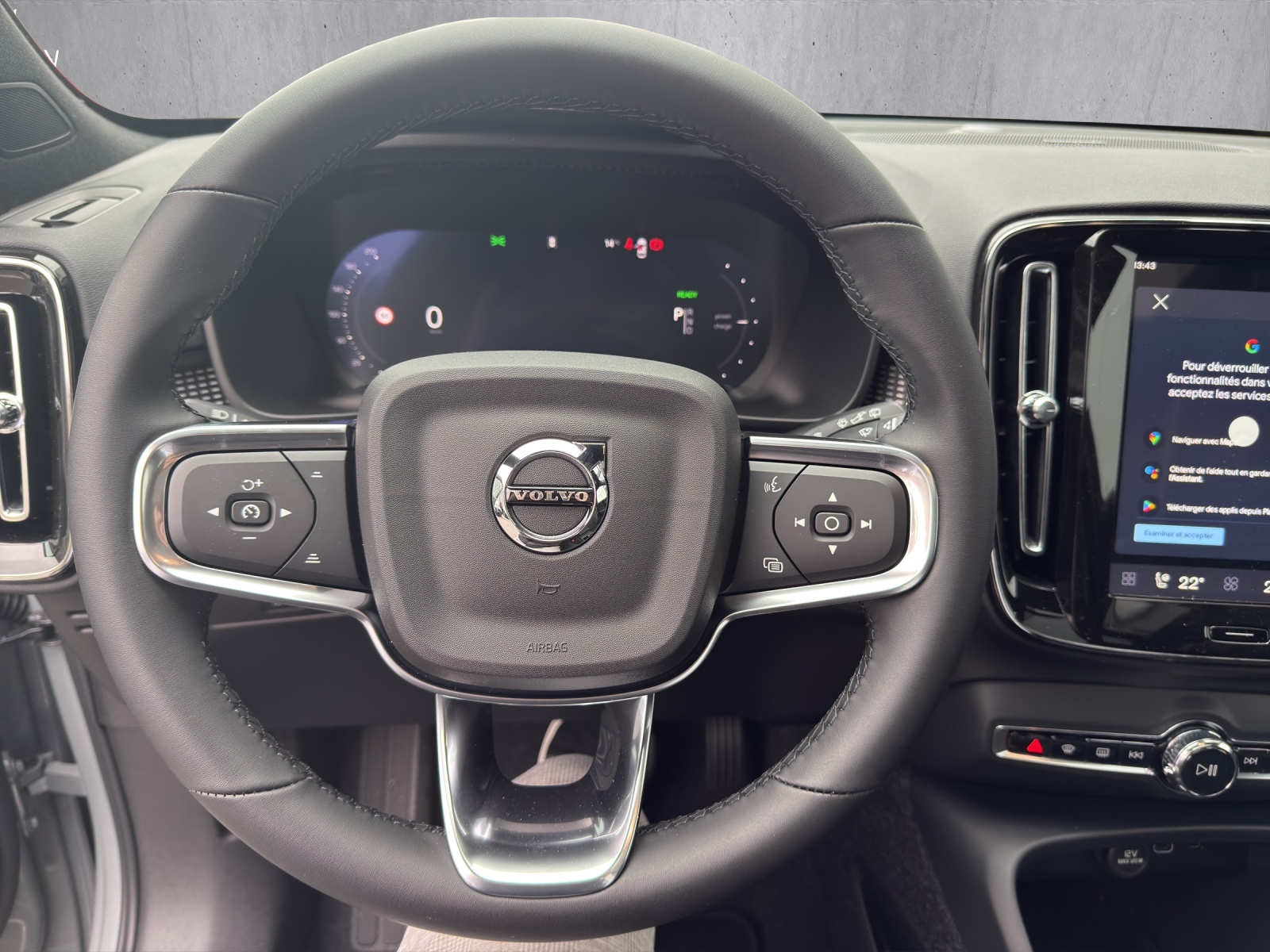 VOLVO EX40 82kWh Twin Motor AWD Ultra - 17