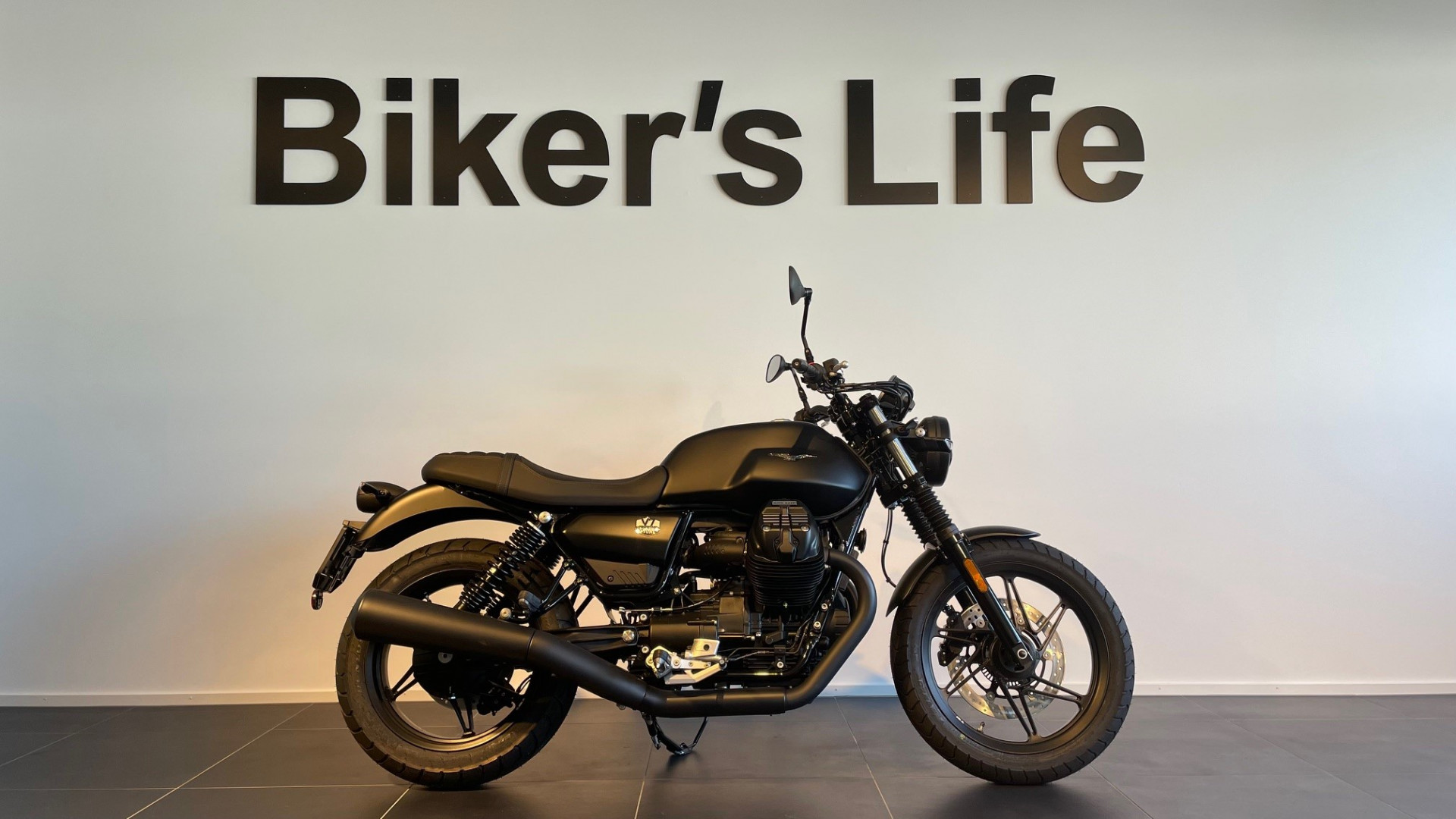 MOTO GUZZI V7 850 Stone