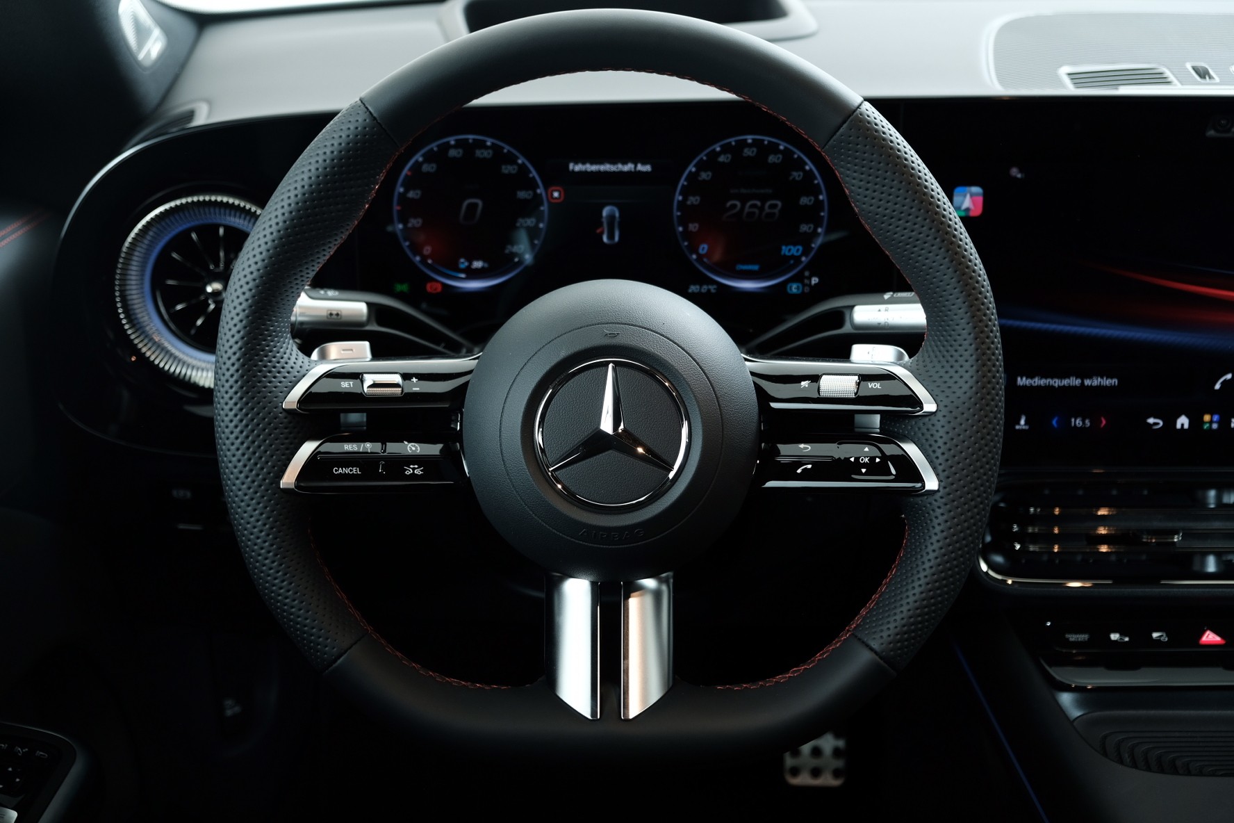 MERCEDES-BENZ CLA 350 4 Matic 85 kWh EQ - 8