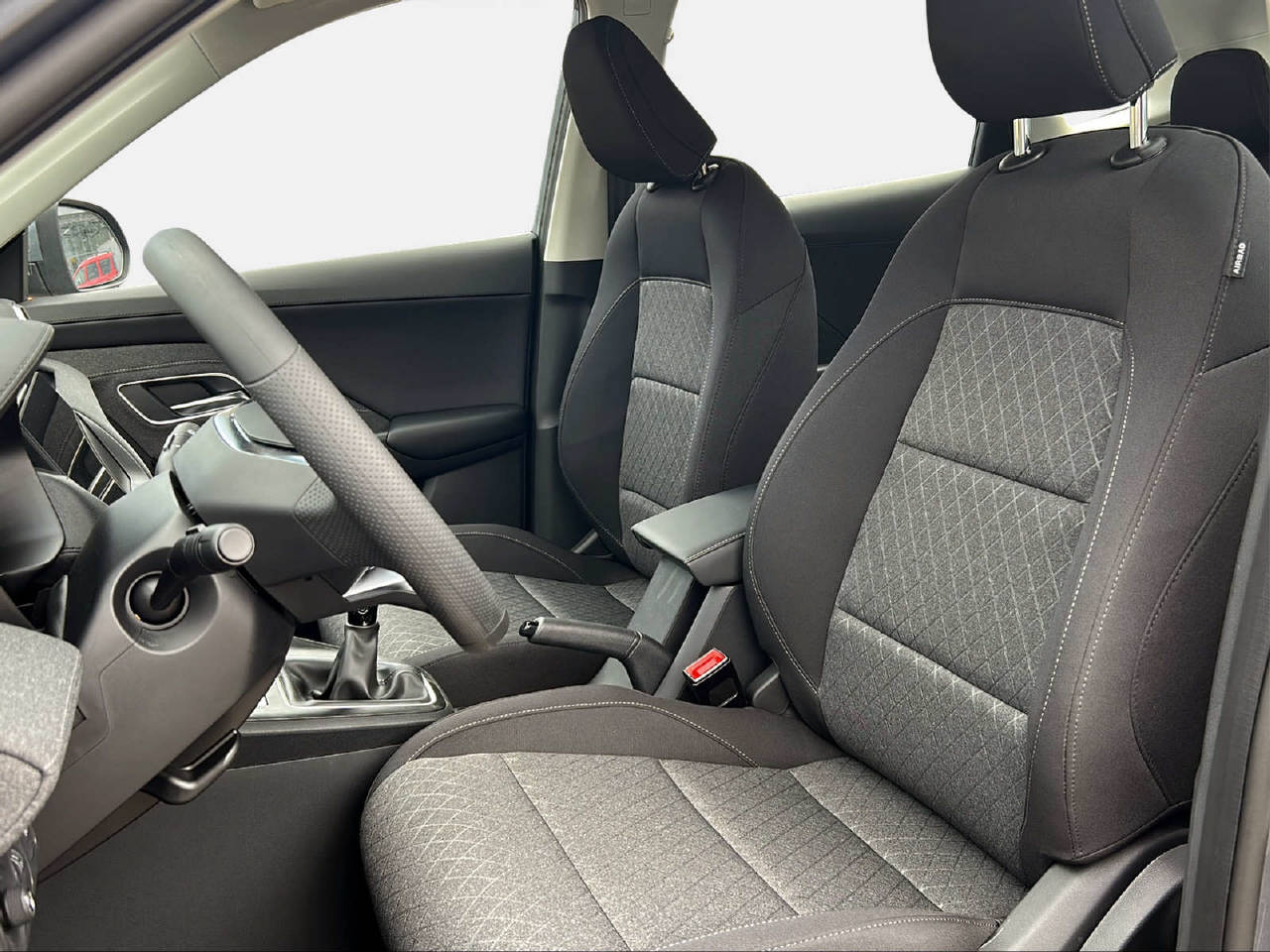 MG ZS 1.5 Standard - 10