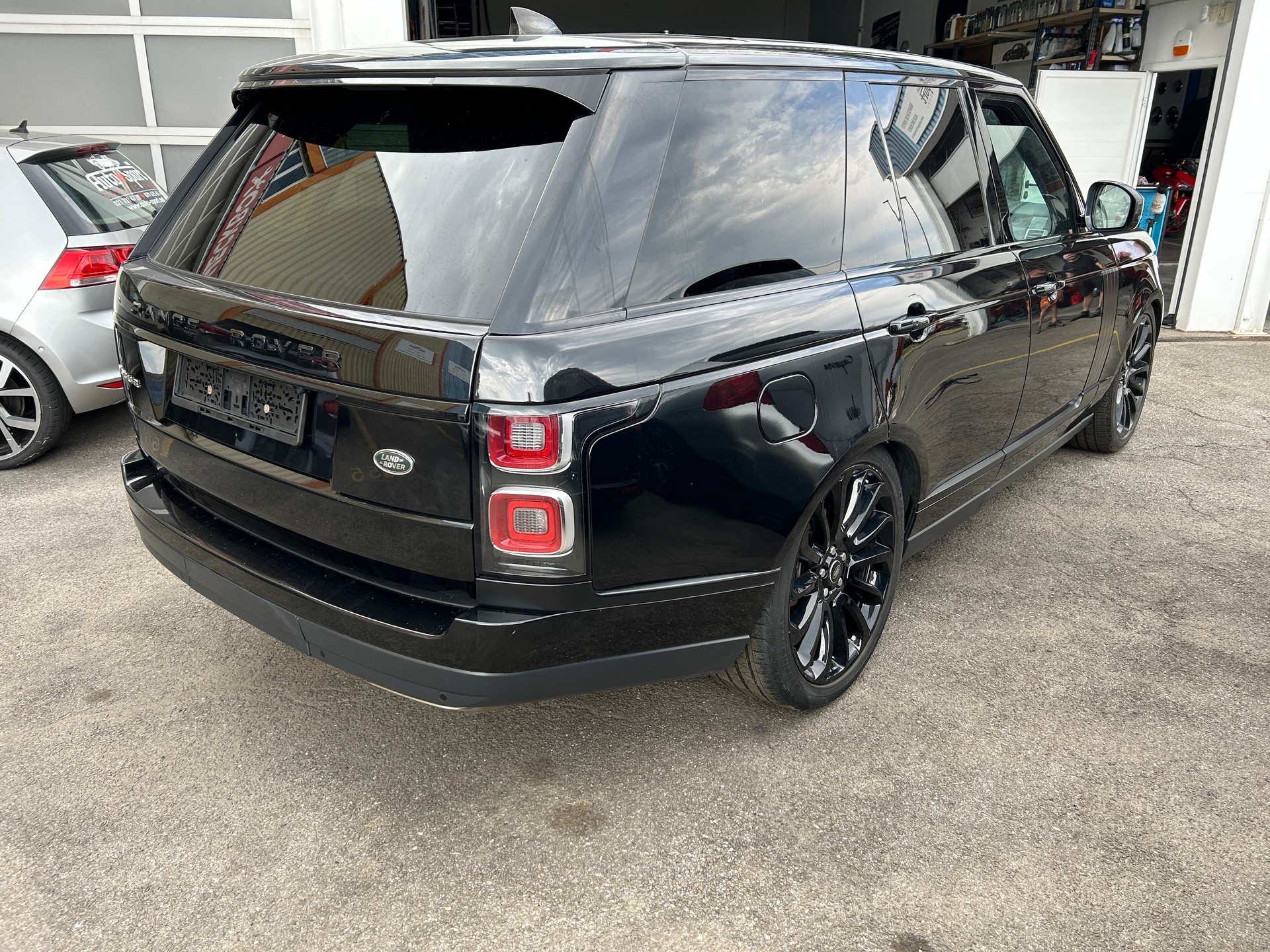 LAND ROVER Range Rover 3.0 SDV6 Vogue Automatic " MOTEUR BLOQUER " VENDU DANS L'ETAT Tél : 079 611 65 33 - 4