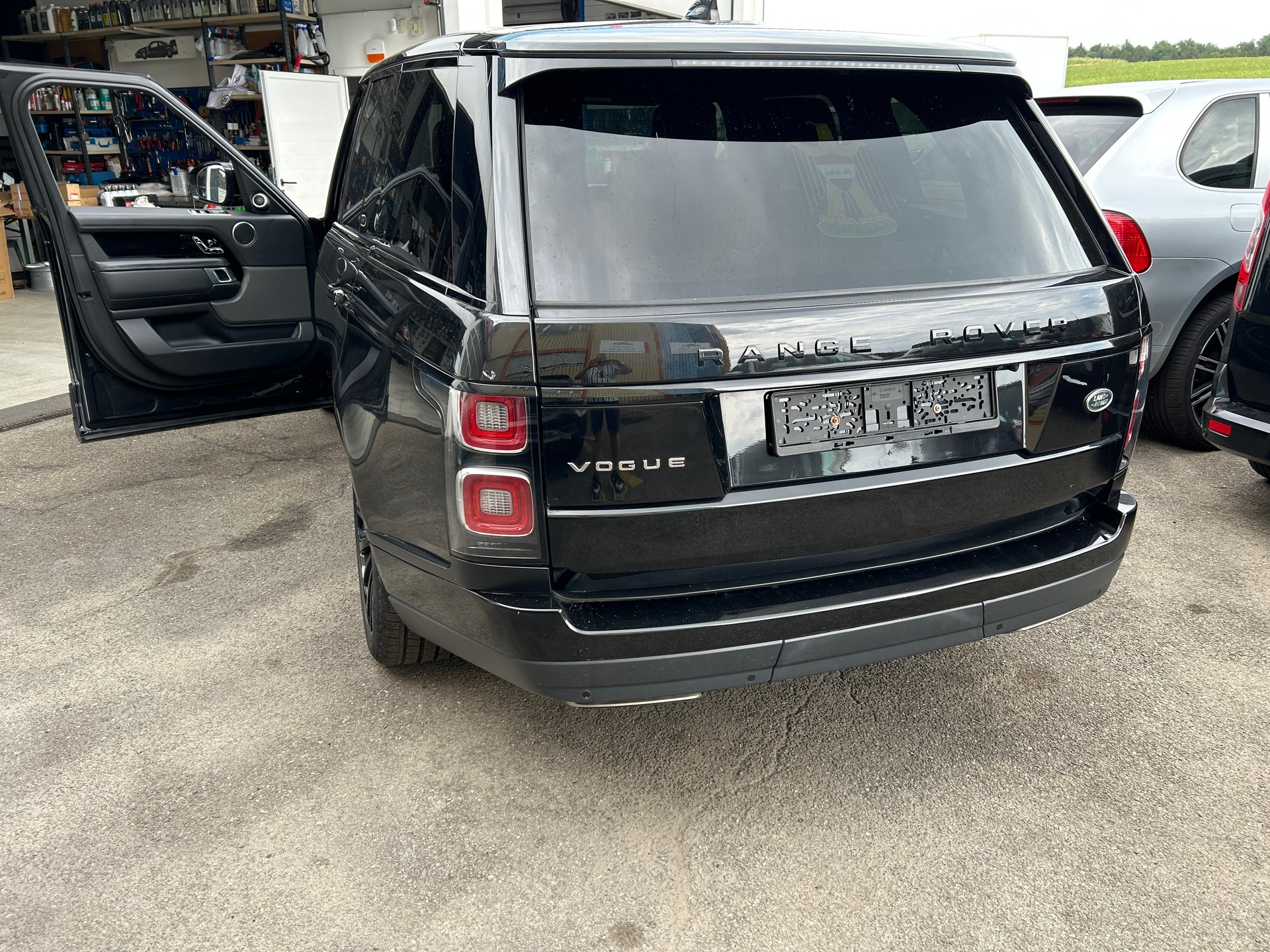 LAND ROVER Range Rover 3.0 SDV6 Vogue Automatic " MOTEUR BLOQUER " VENDU DANS L'ETAT Tél : 079 611 65 33 - 5
