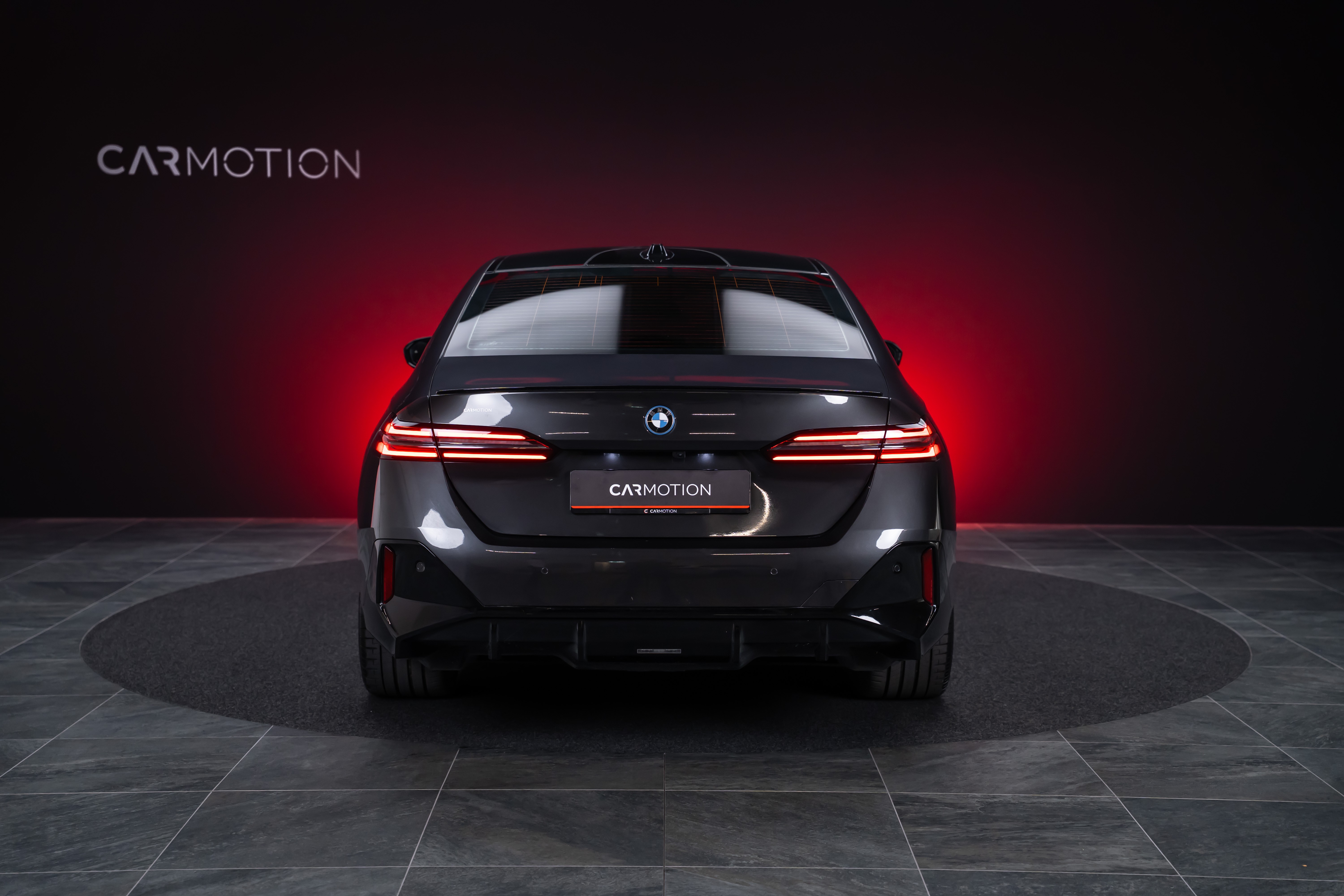 i5 M60 xDrive M Sport Pro / CH-Fahrzeug /Iconic Glow / Panorama-Glasdach