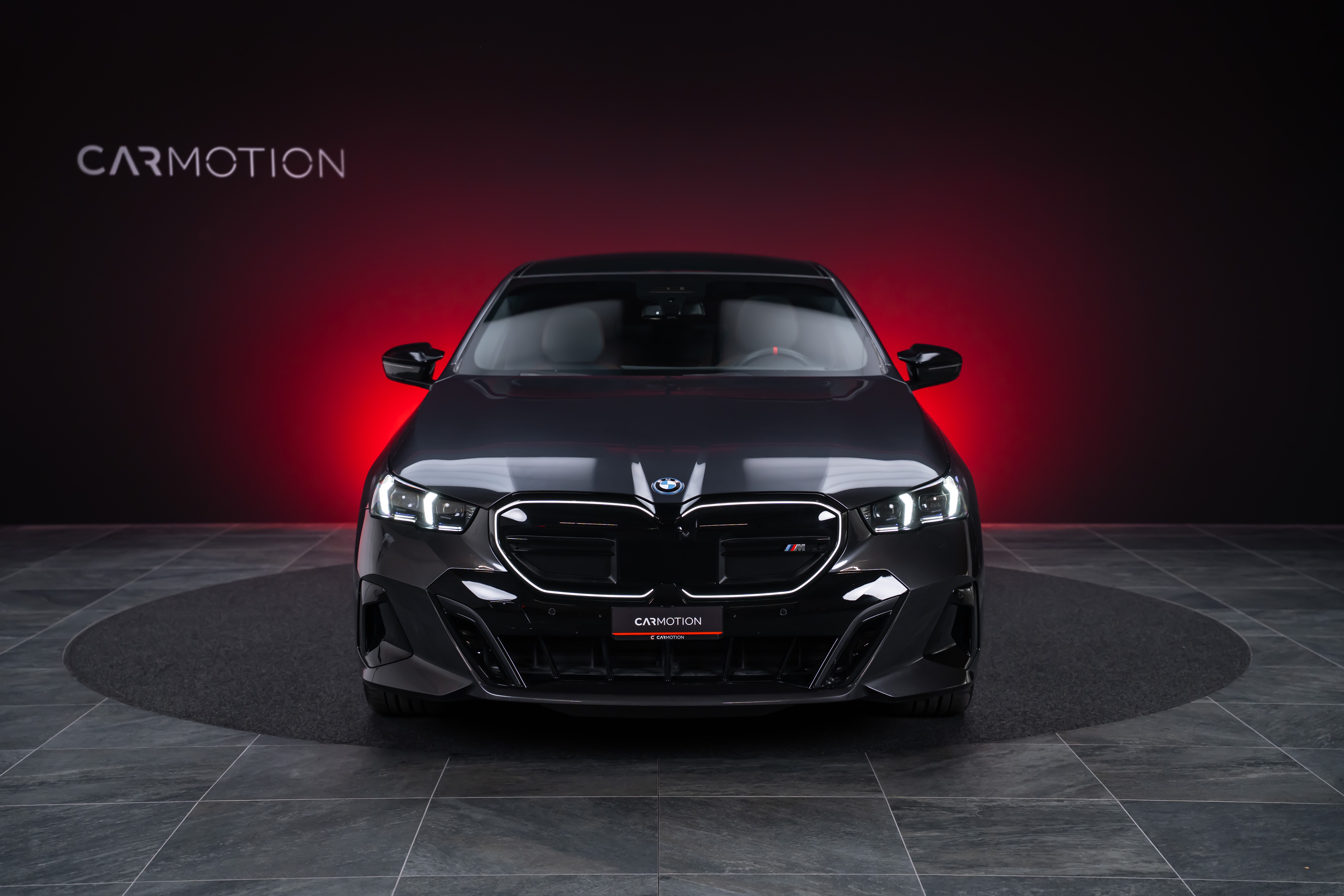 i5 M60 xDrive M Sport Pro / CH-Fahrzeug /Iconic Glow / Panorama-Glasdach