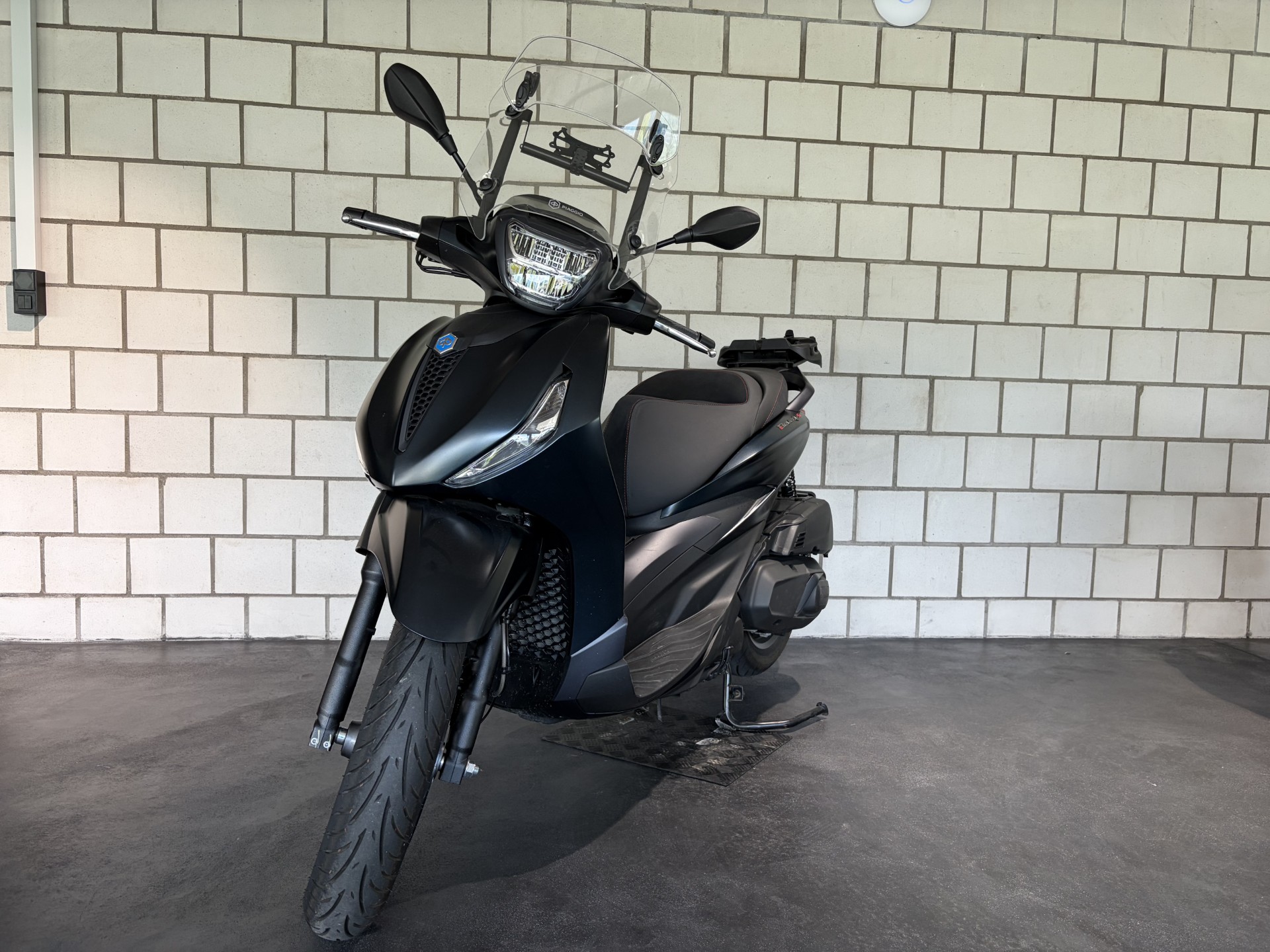 PIAGGIO Beverly 400 Sport - 3