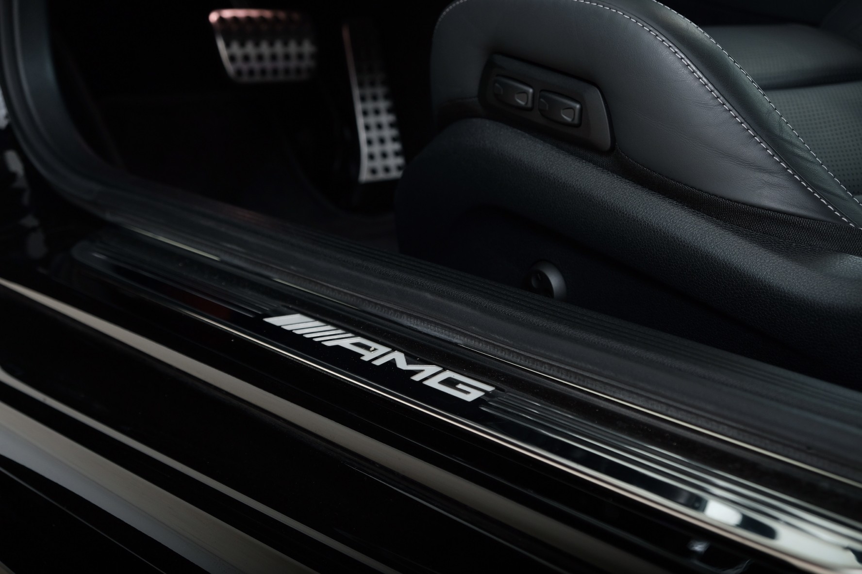 MERCEDES-BENZ C 63 S AMG 9G-tronic - 12
