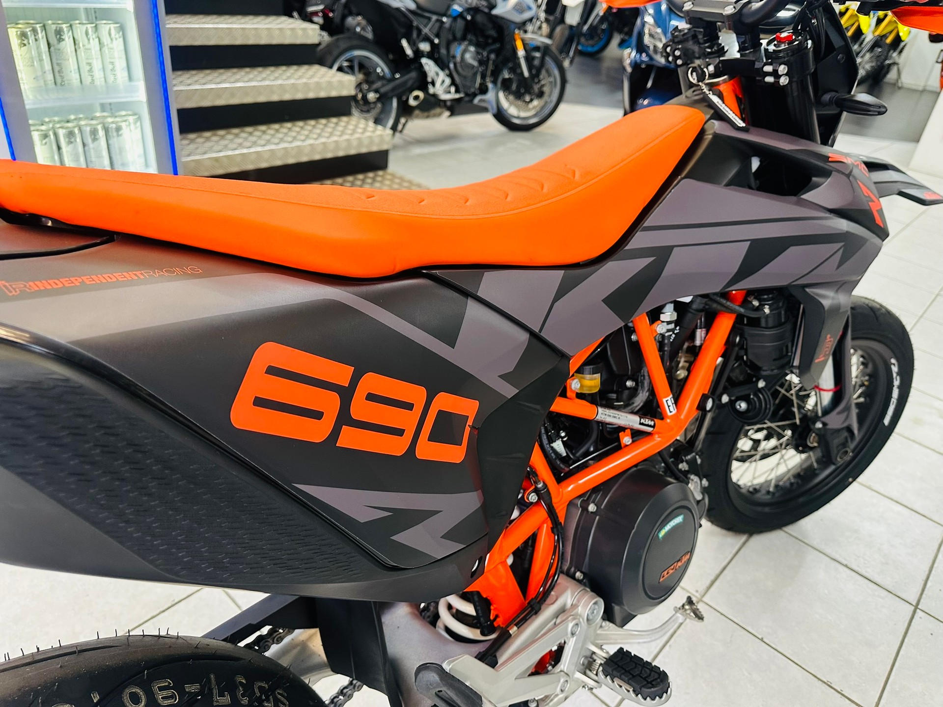 KTM 690 SMC R ABS (35 kW) - 3