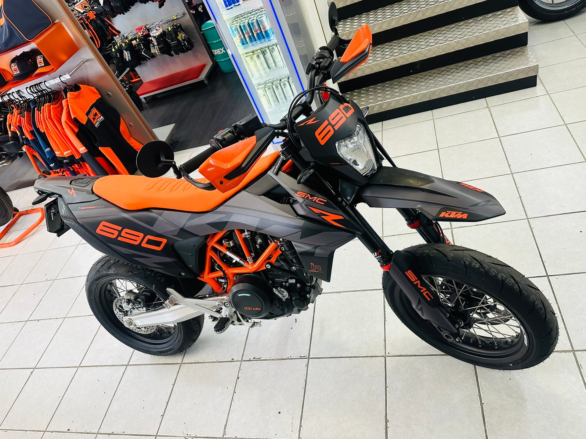 KTM 690 SMC R ABS (35 kW)